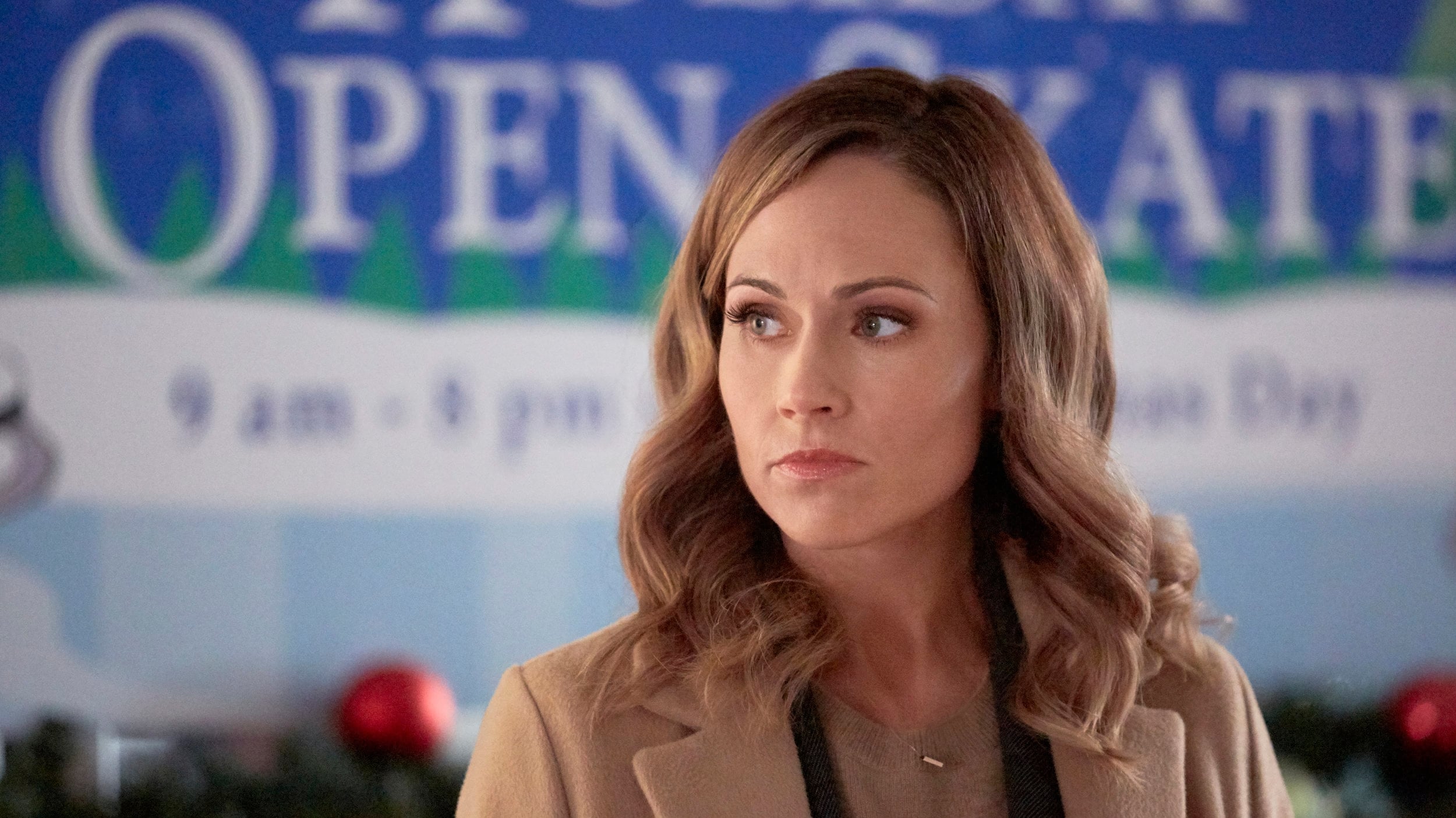 Видео к фильму Reunited at Christmas | Preview - Reunited at Christmas - Hallmark Channel