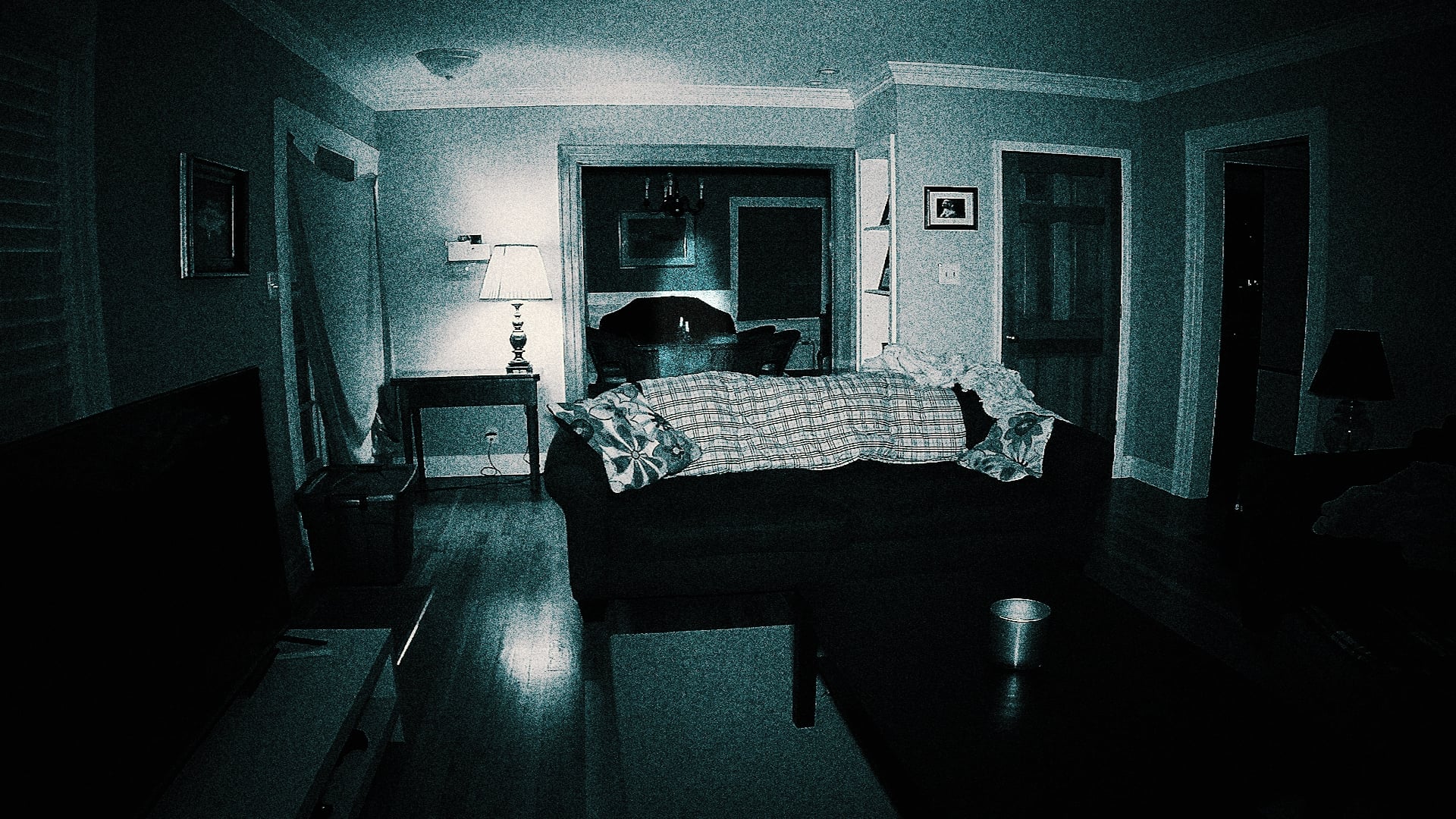 Видео к фильму The Blackwell Ghost | The Blackwell Ghost -- Real Ghost caught on camera!!