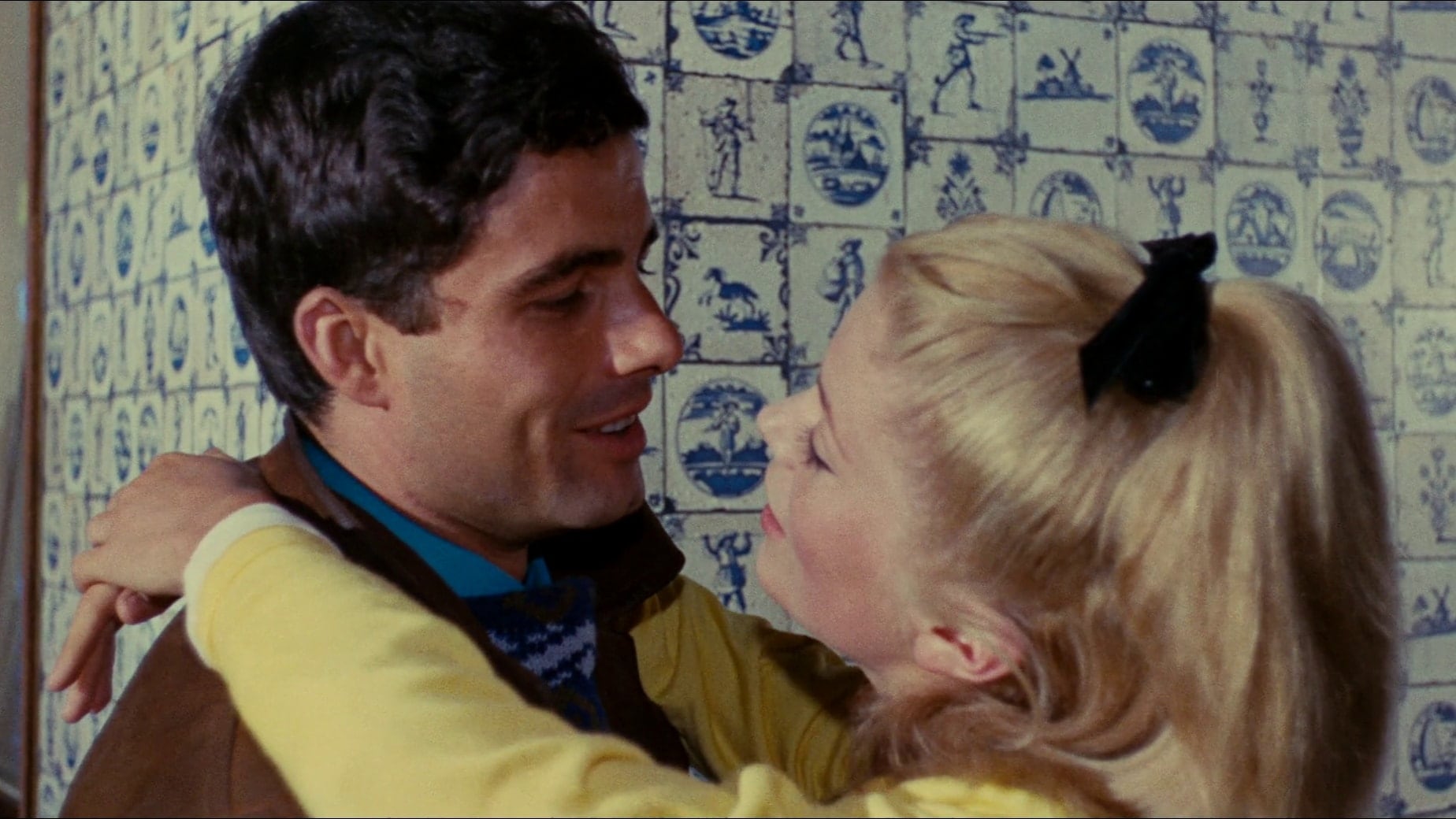 Видео к фильму Шербурские зонтики | New trailer for The Umbrellas of Cherbourg - back in cinemas 6 December | BFI