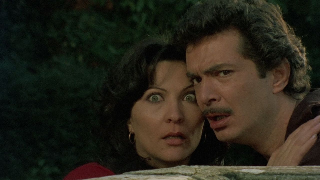 Видео к фильму Могильный холм | Mike Mendez on BURIAL GROUND