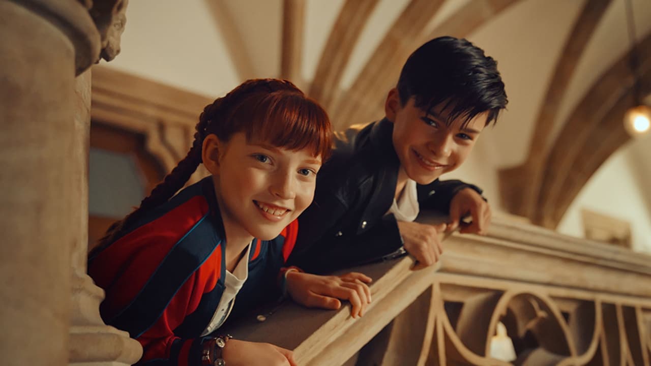 Видео к фильму Школа магических зверей | Official US Trailer [Dubbed]