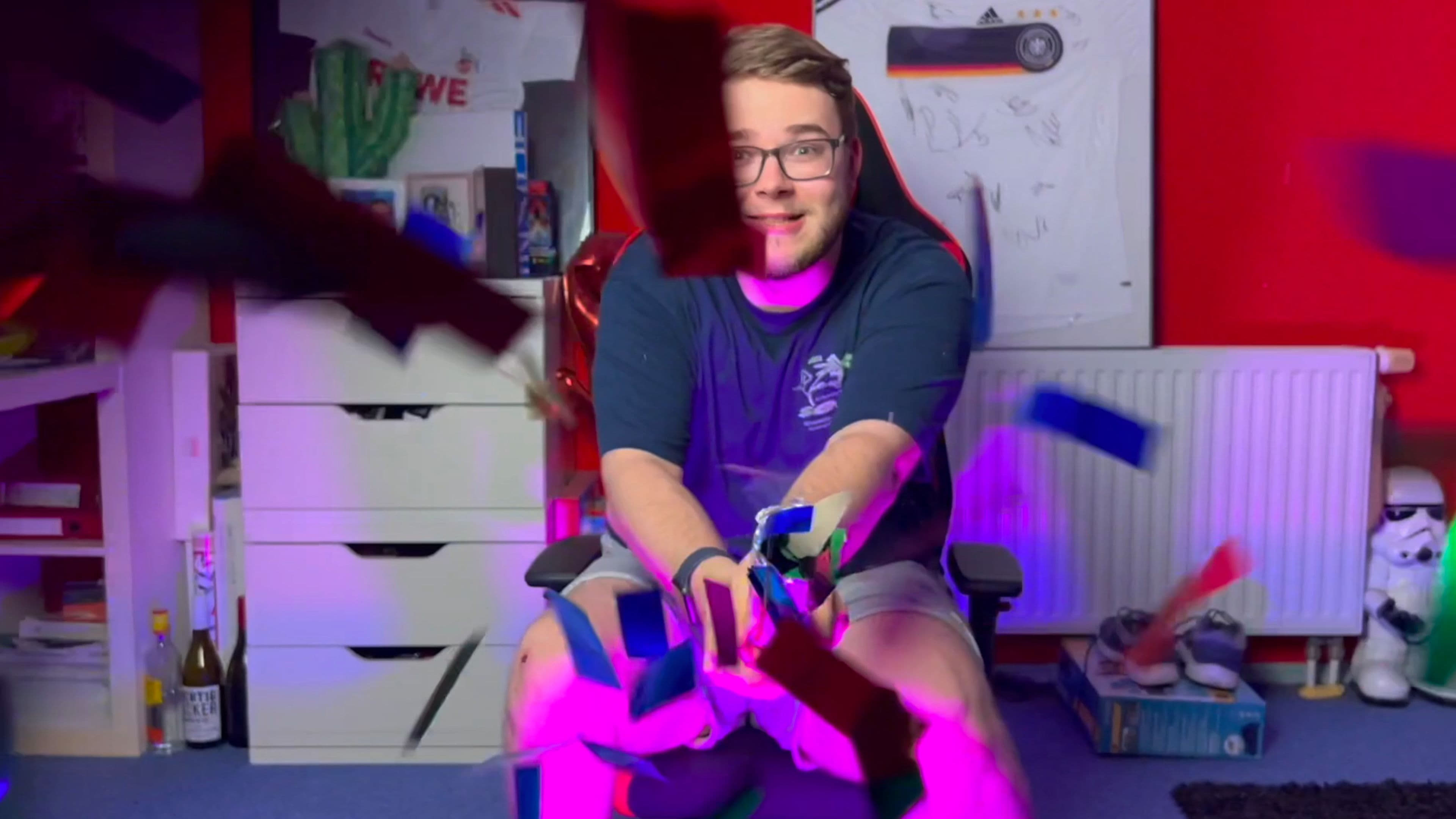 Видео к фильму Lukas Weinandy: Mimikry | Lukas Weinandy: Mimikry - Teaser Trailer | YouTube Comedy Special