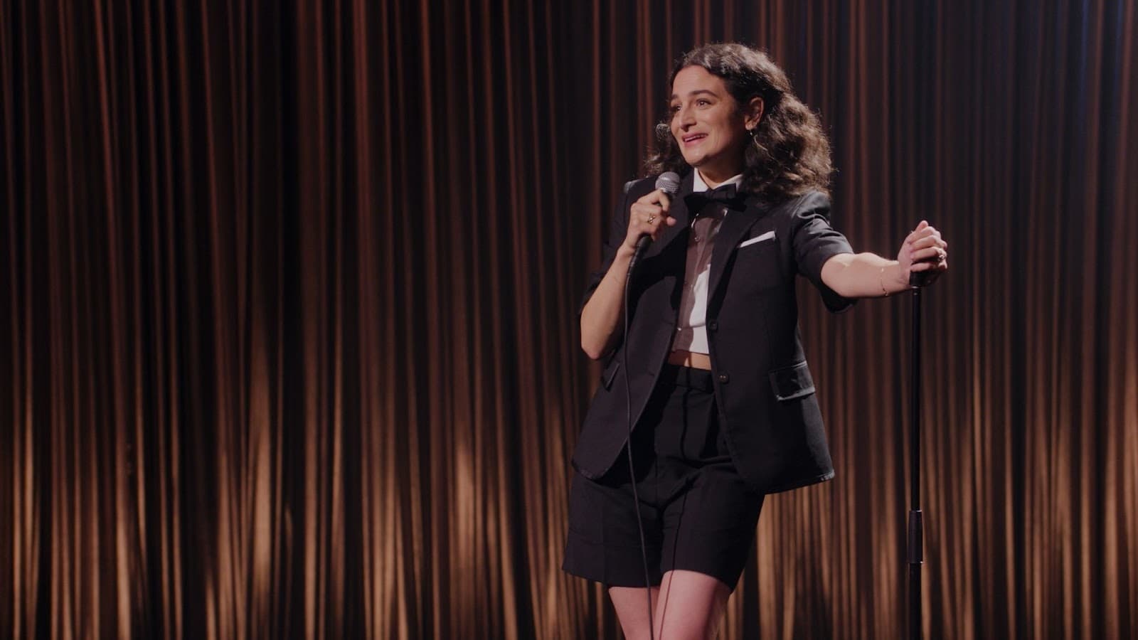Видео к фильму Jenny Slate: Seasoned Professional | Bikes - Official Clip