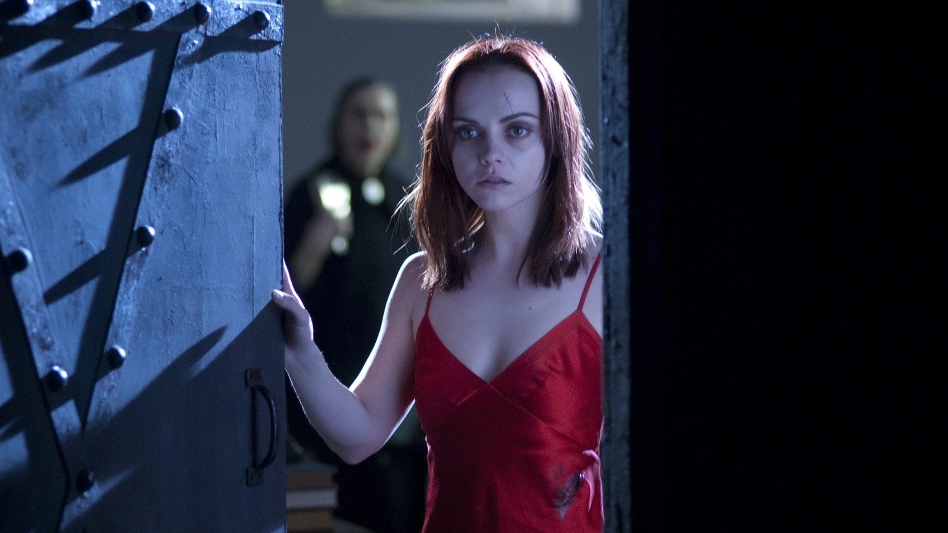 Видео к фильму Жизнь за гранью | After Life (2009) ORIGINAL TRAILER [HD 1080p]