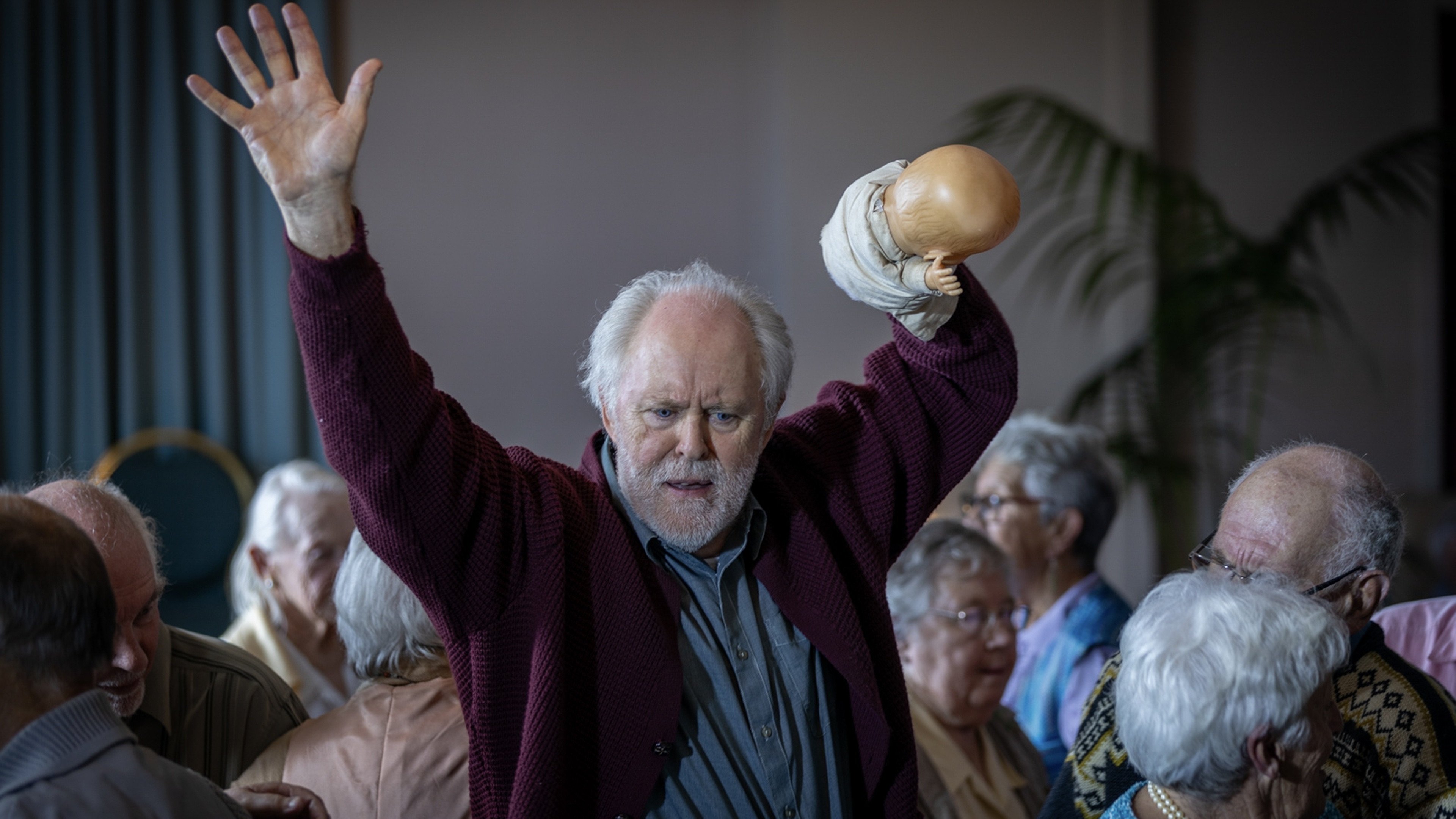 Видео к фильму Обитель смерти | Official US Trailer