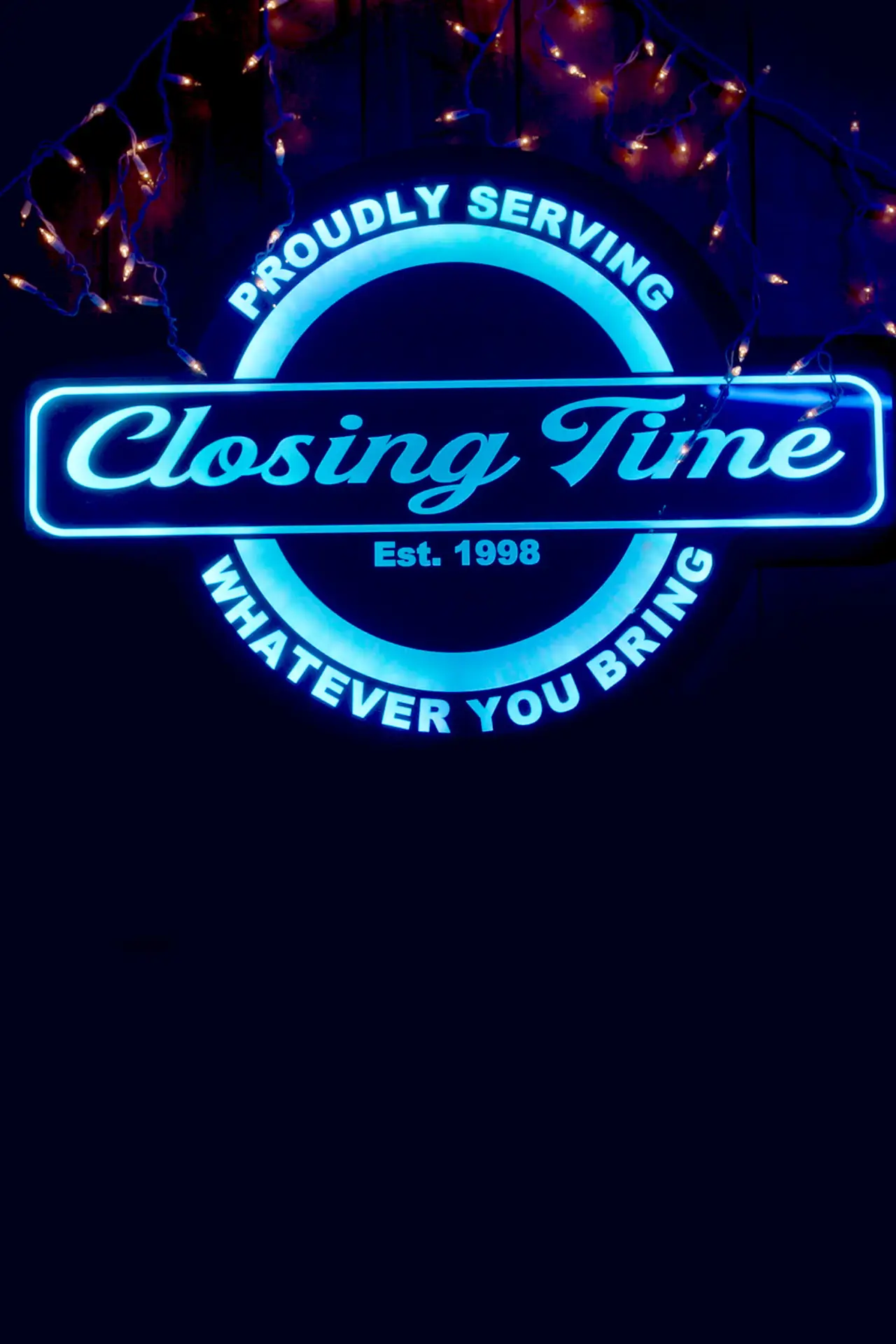 Постер к фильму "Closing Time"