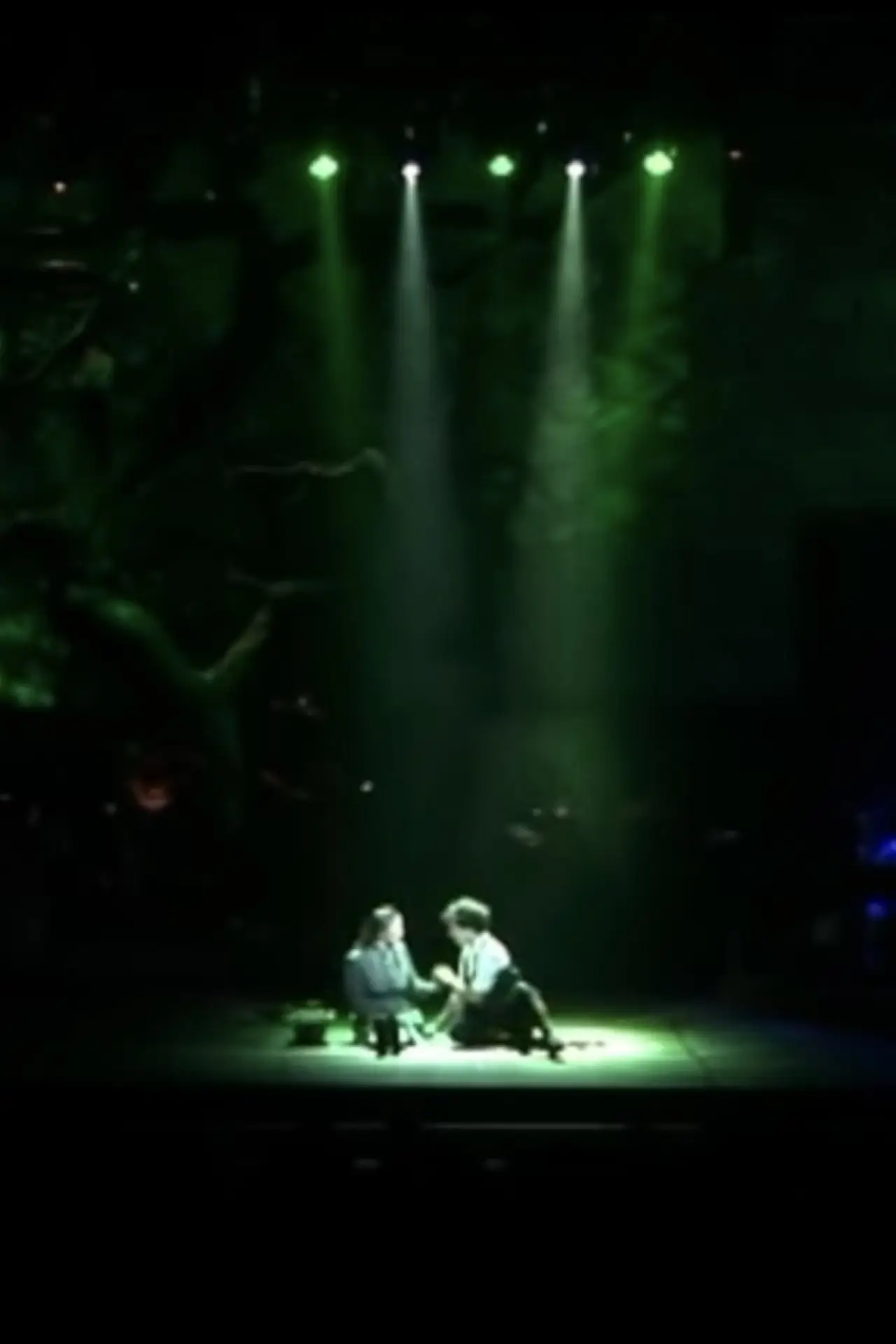 Постер к фильму "Despertar de primavera: En vivo desde el Teatro Astral"