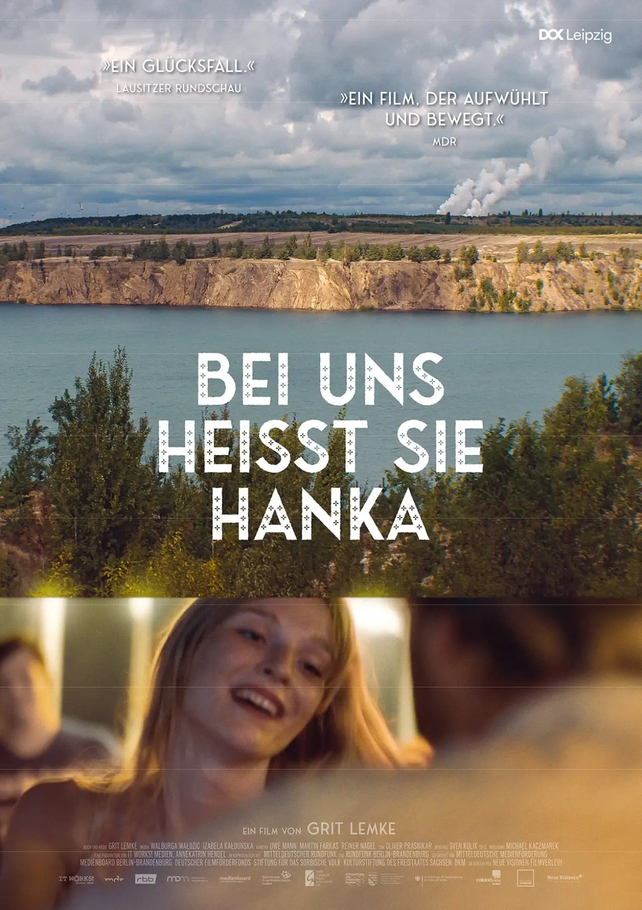 Постер к фильму "Bei uns heißt sie Hanka"