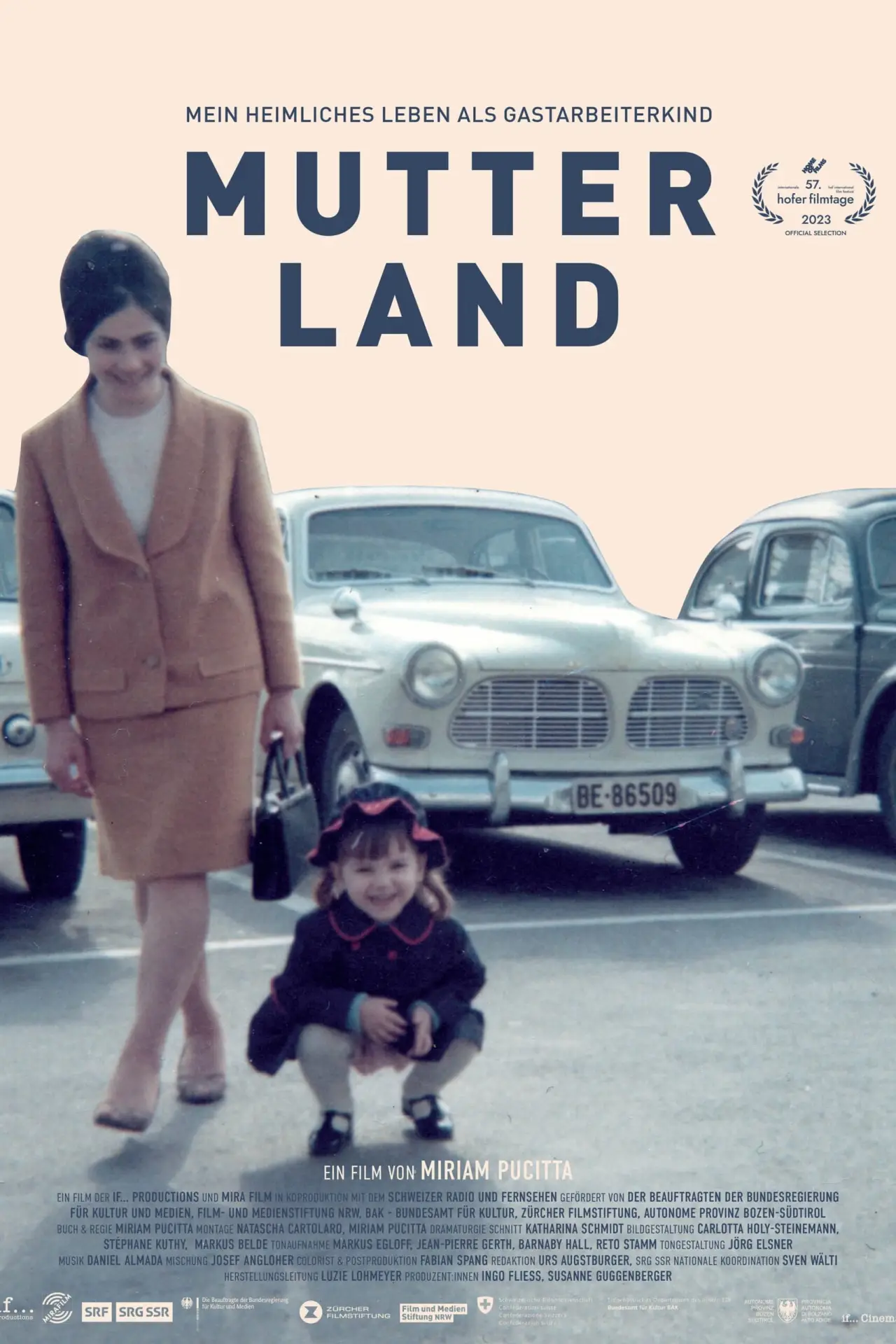 Постер к фильму "Mutterland"