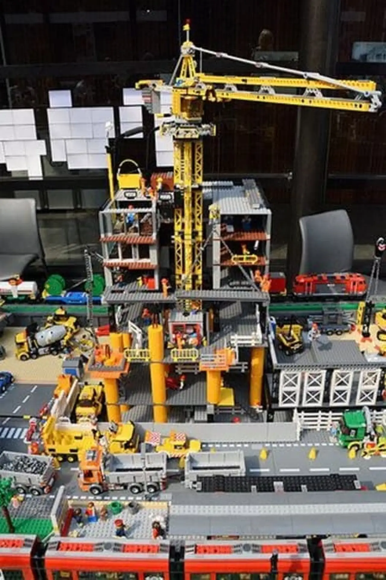 Постер к фильму "Lego : Les 30 constructions les plus incroyables"