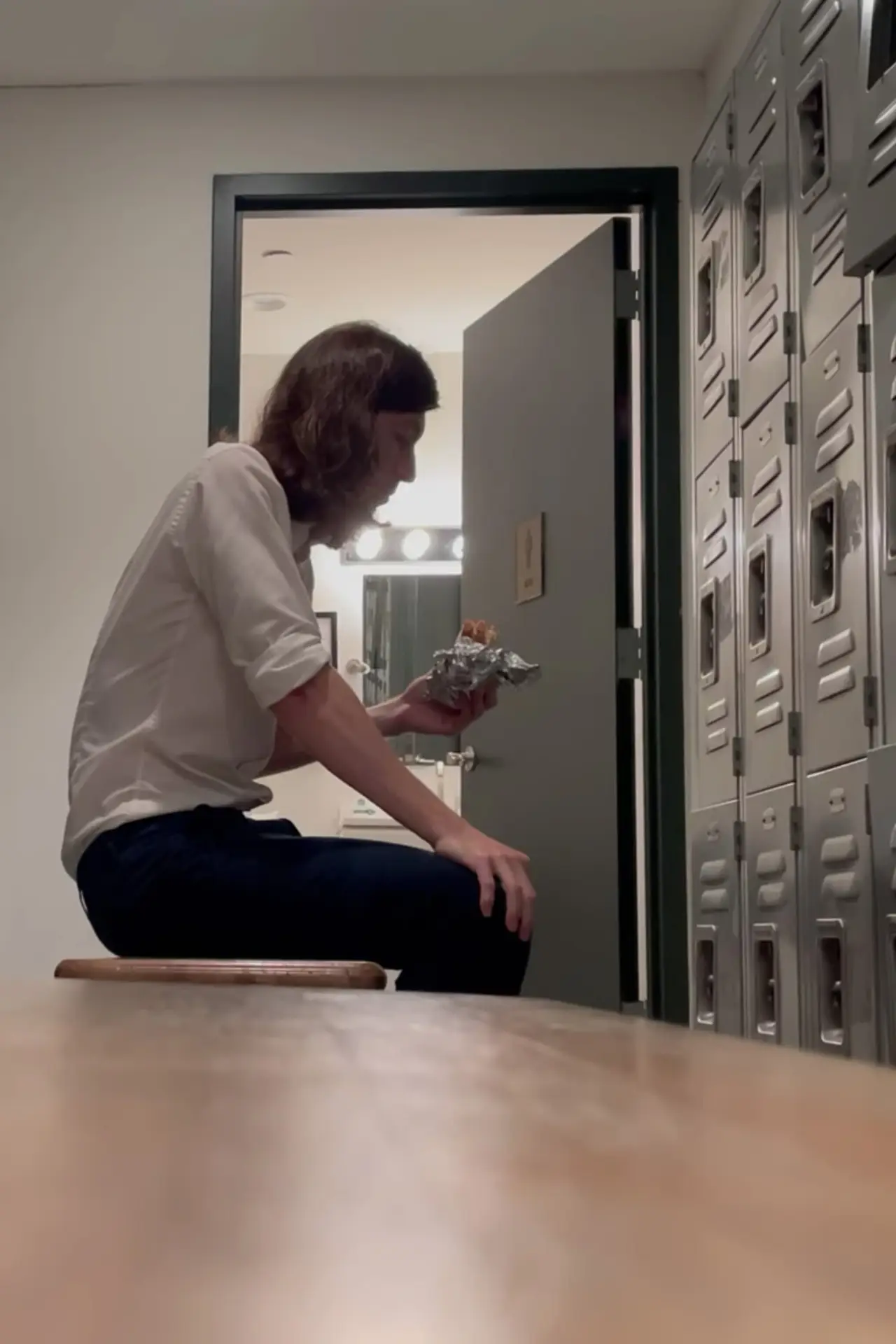Постер к фильму "The Employee"