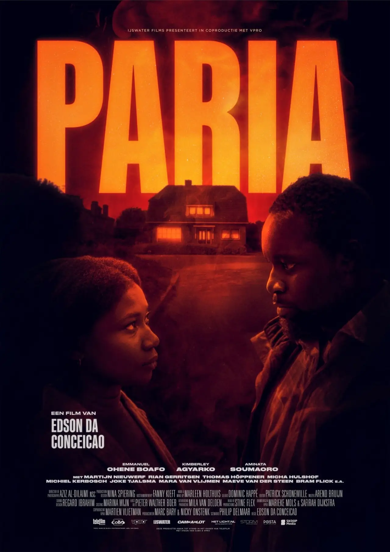 Постер к фильму "Paria"