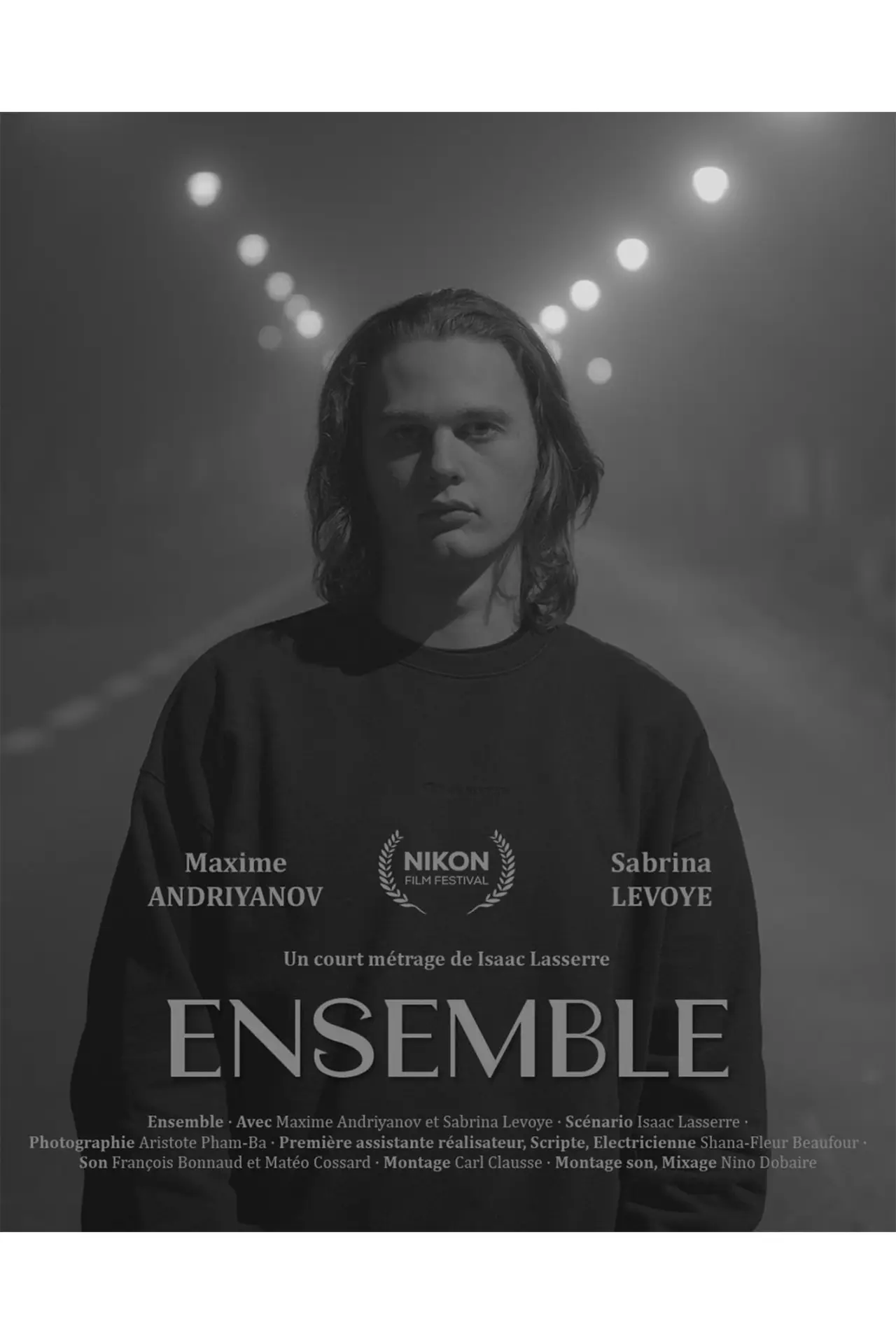 Постер к фильму "Ensemble"