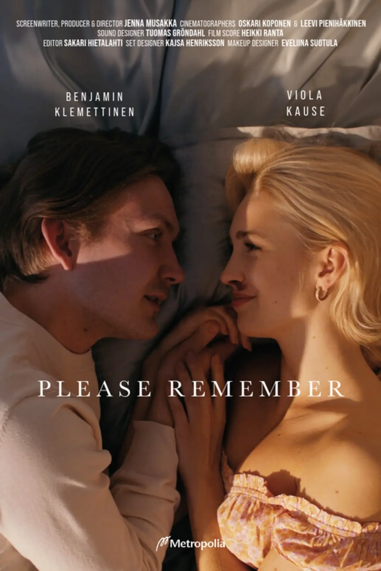 Постер к фильму "Please Remember"