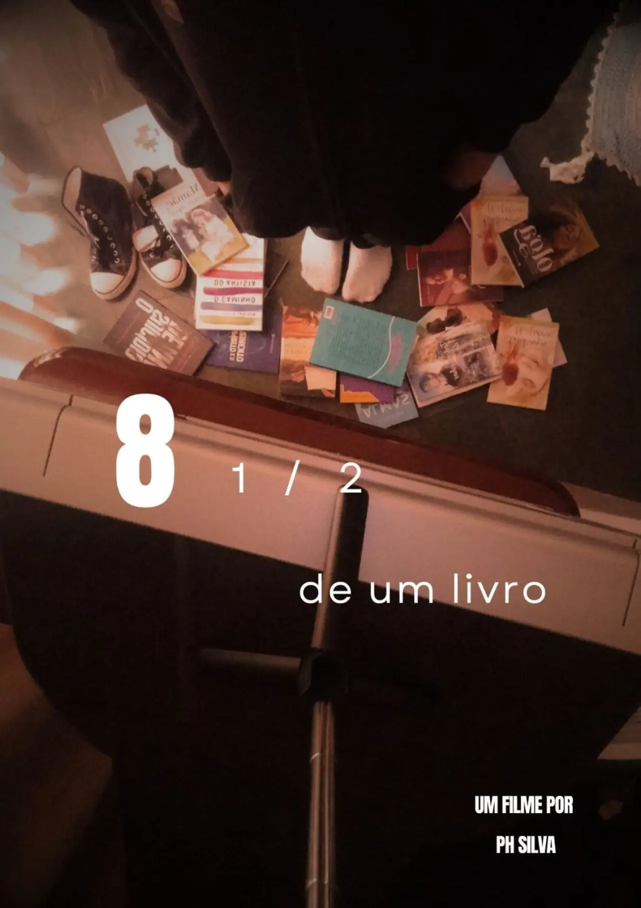 Постер к фильму "8 e meio de um livro"