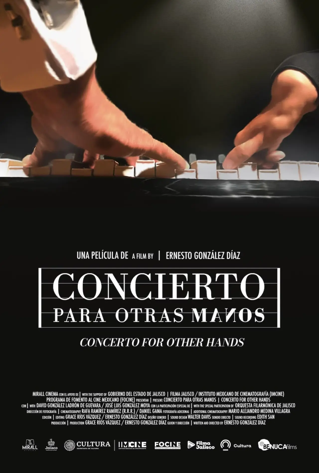 Постер к фильму "Concierto para otras manos"