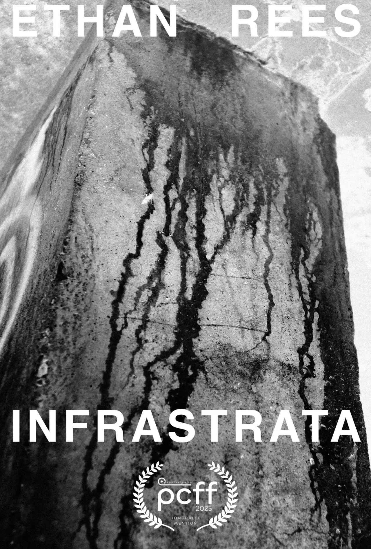 Постер к фильму "INFRASTRATA"