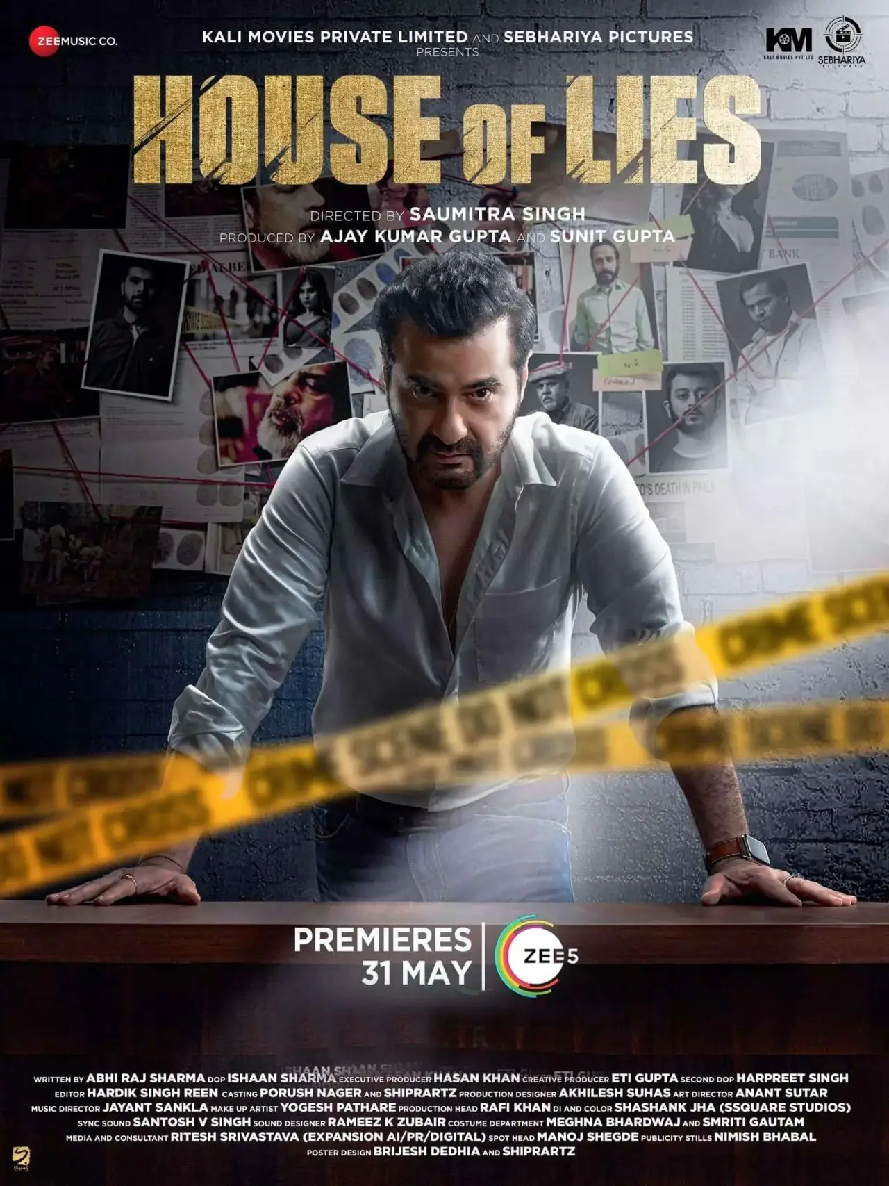 Постер к фильму "House of Lies"