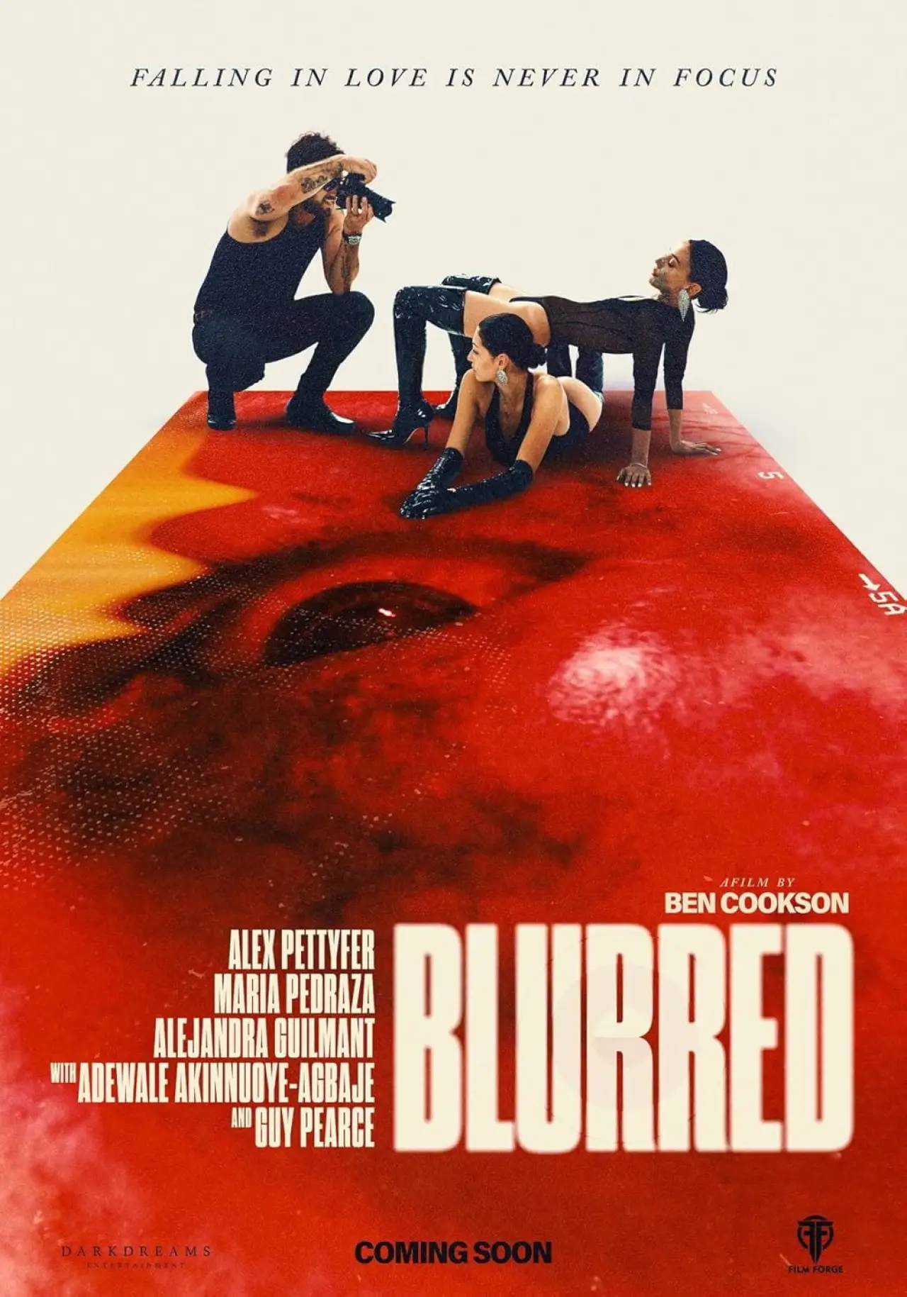 Постер к фильму "Blurred"