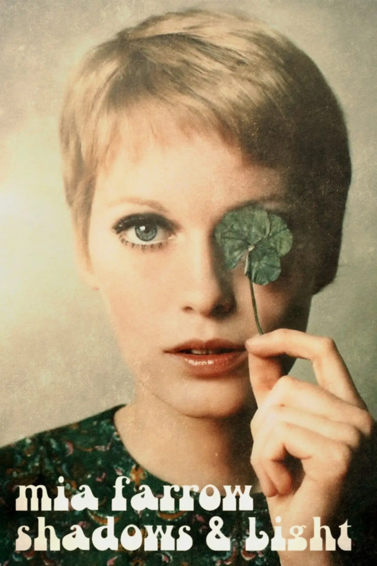 Постер к фильму "Mia Farrow, en clair-obscur"