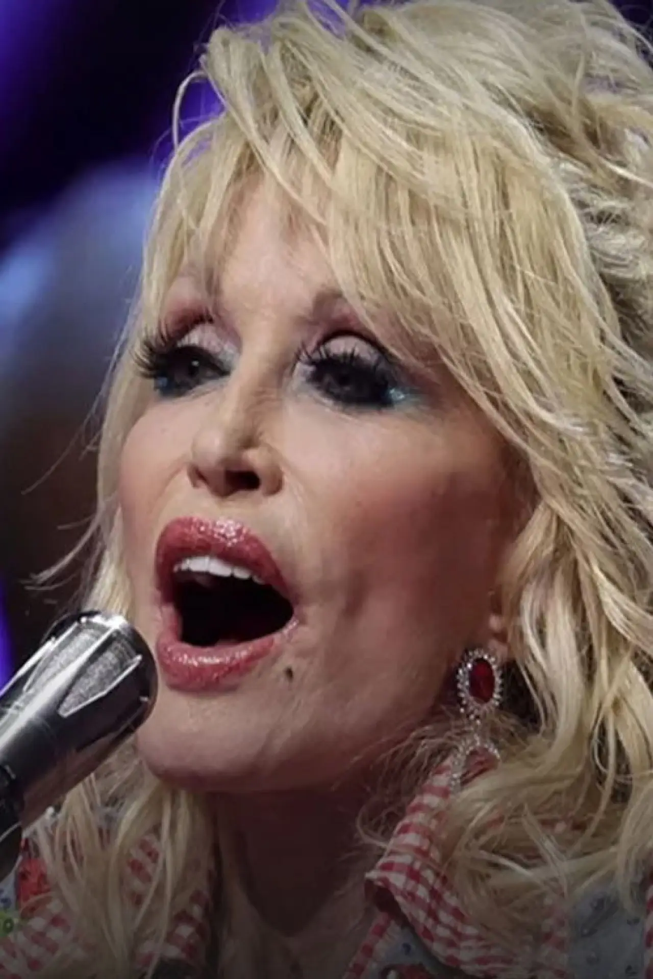 Постер к фильму "Dolly Parton : L