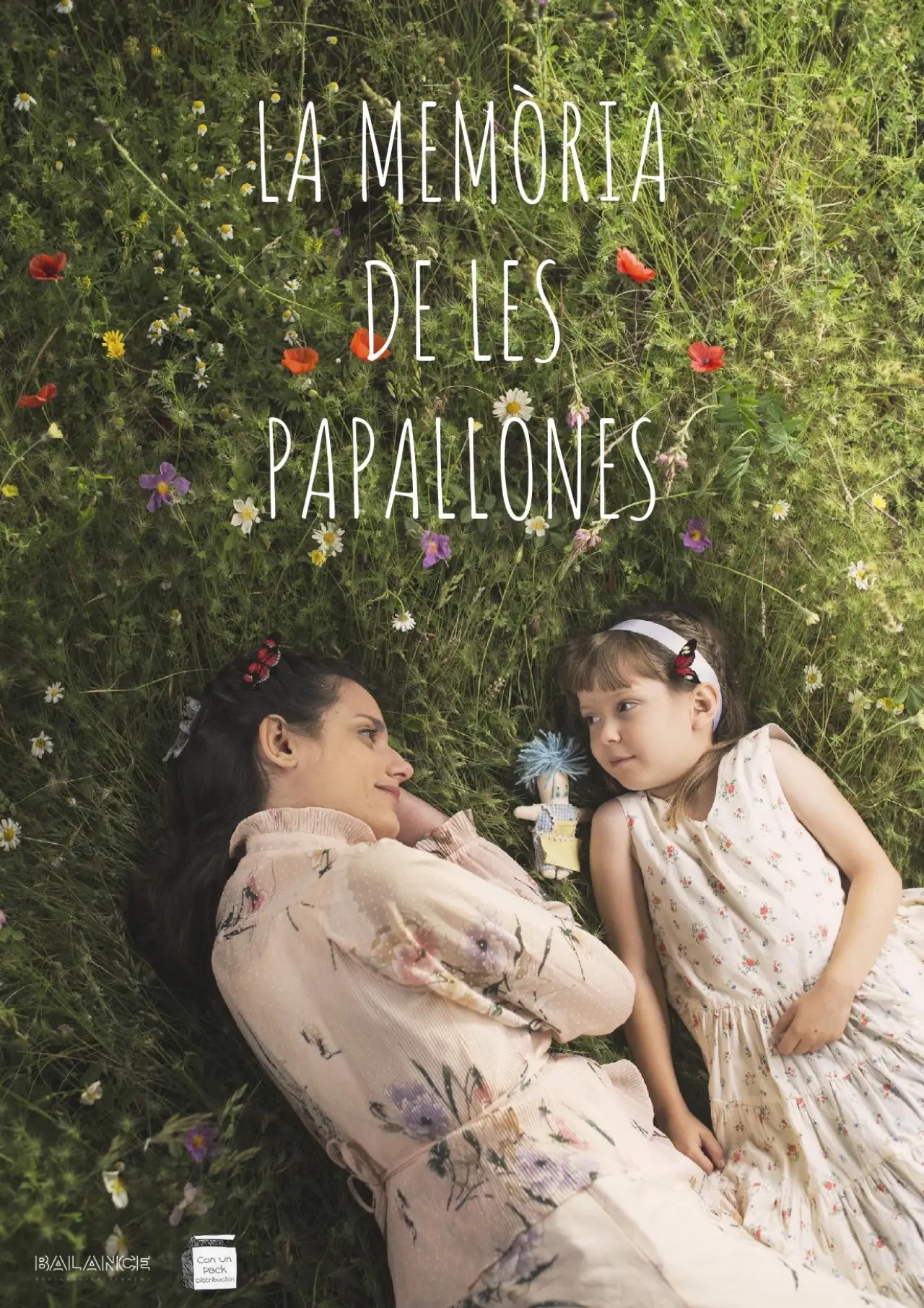 Постер к фильму "La memòria de les papallones"