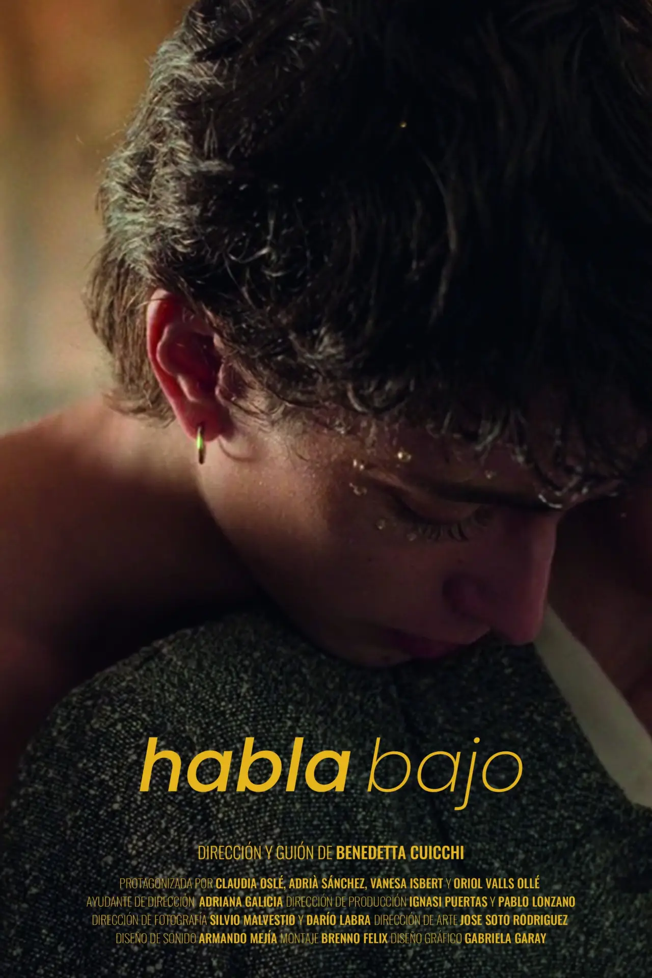 Постер к фильму "Habla bajo"