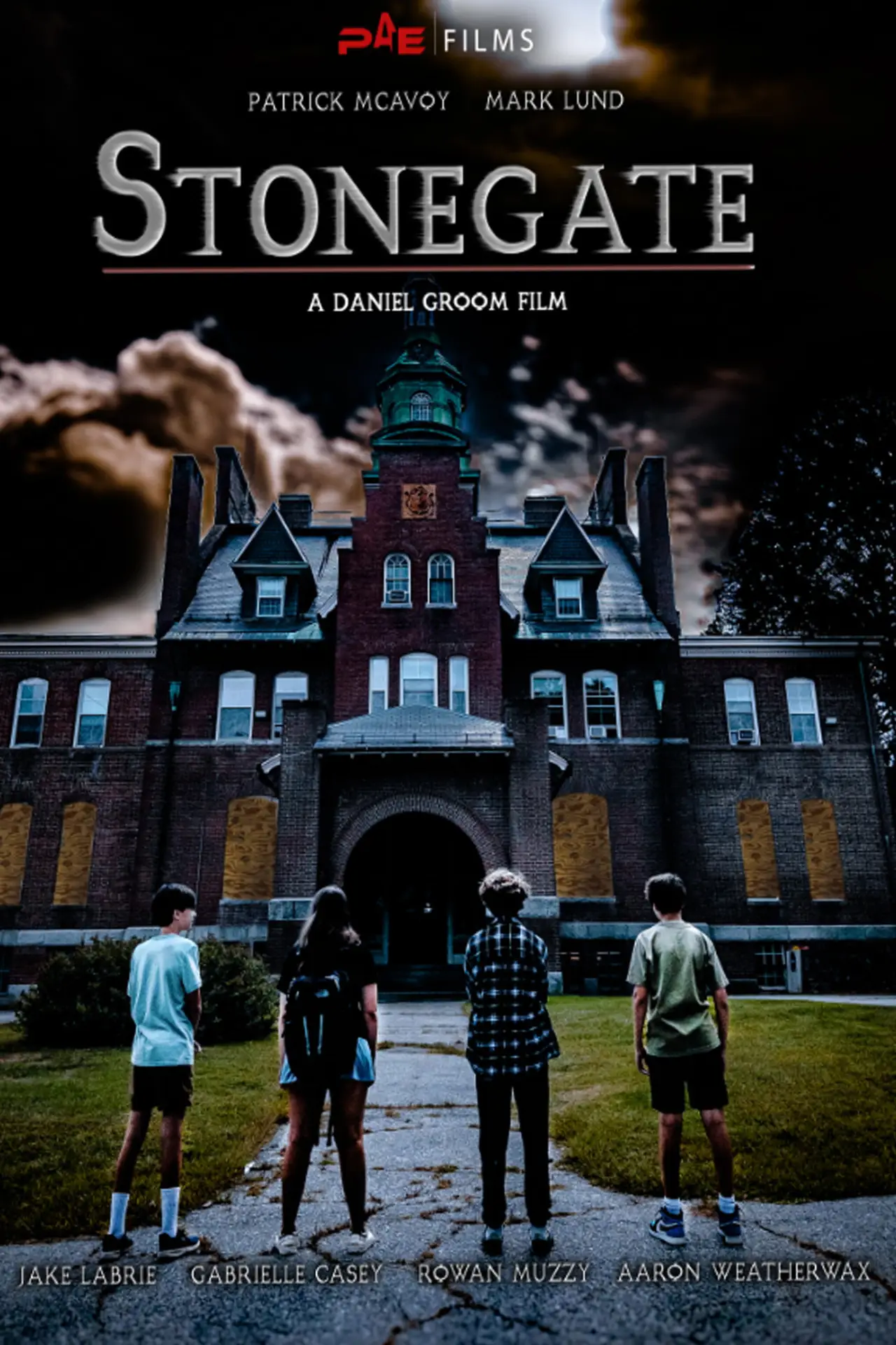 Постер к фильму "Stonegate"