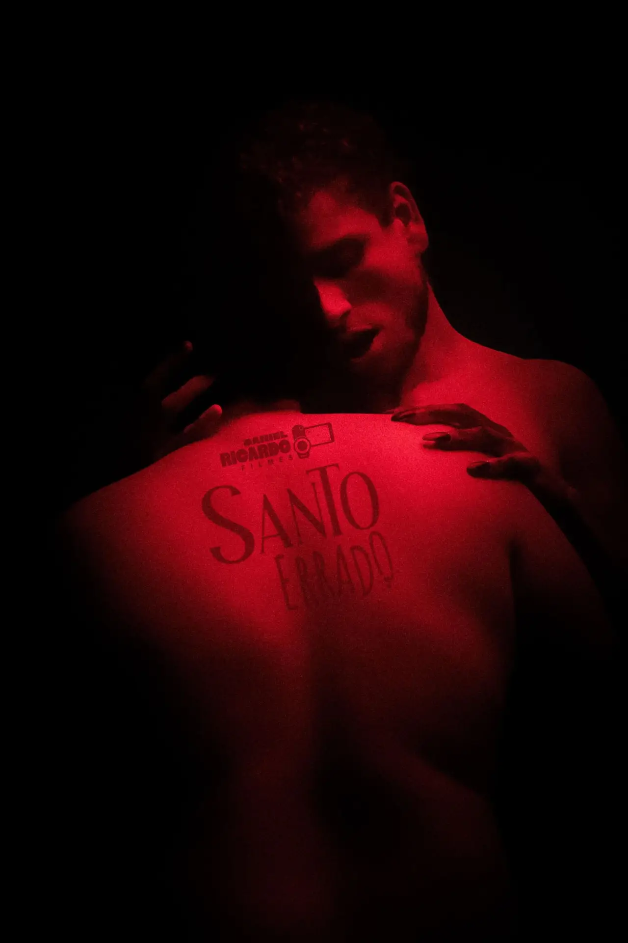Постер к фильму "Santo Errado"