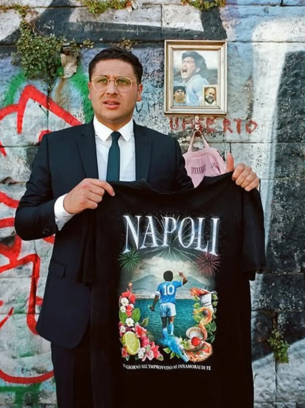 Постер к фильму "Napoli"