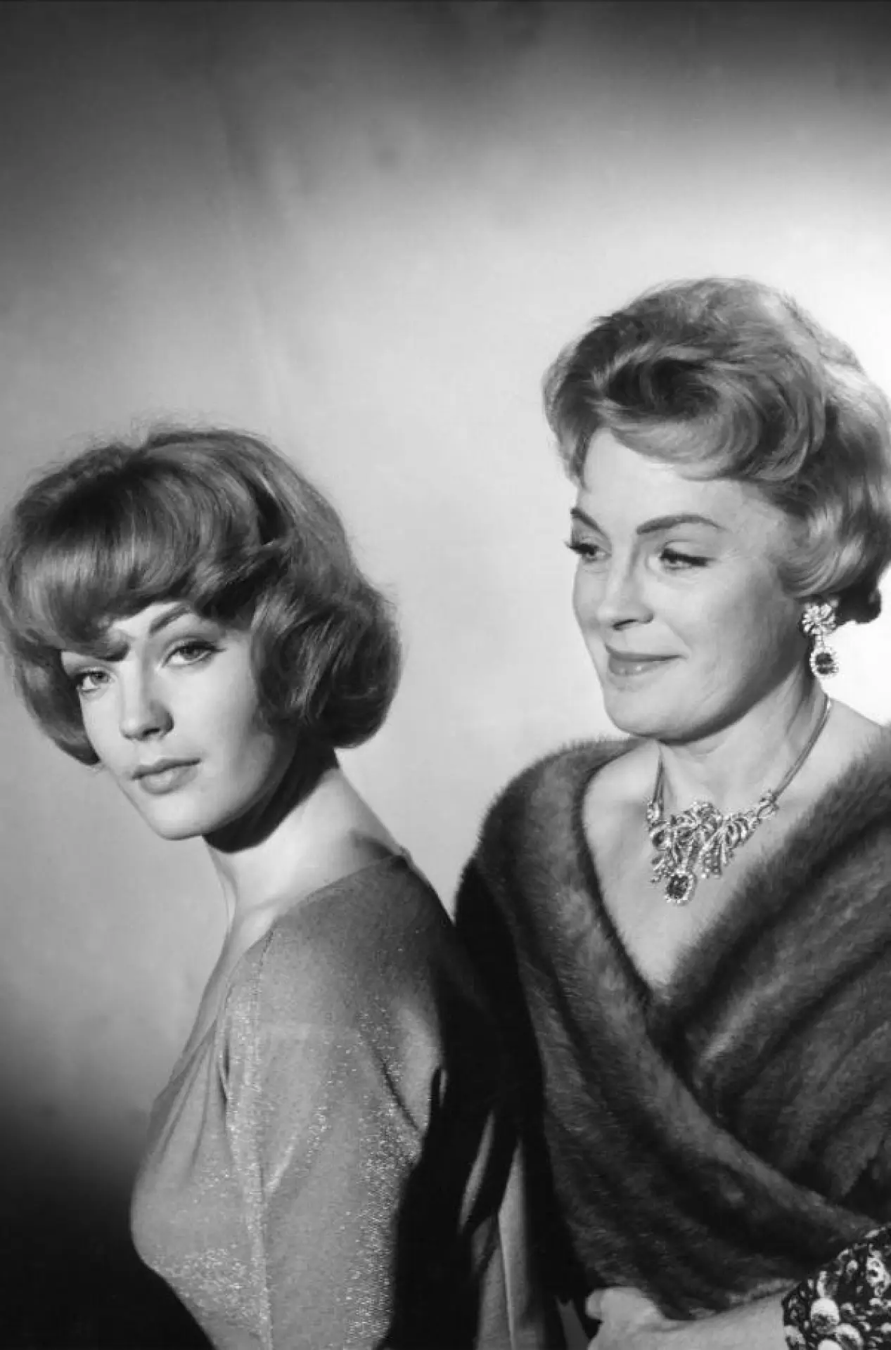 Постер к фильму "Romy und Magda Schneider: Mutter - Tochter - Rivalinnen?"