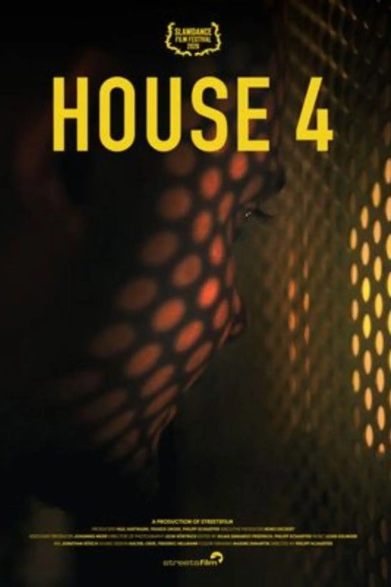 Постер к фильму "Haus 4"