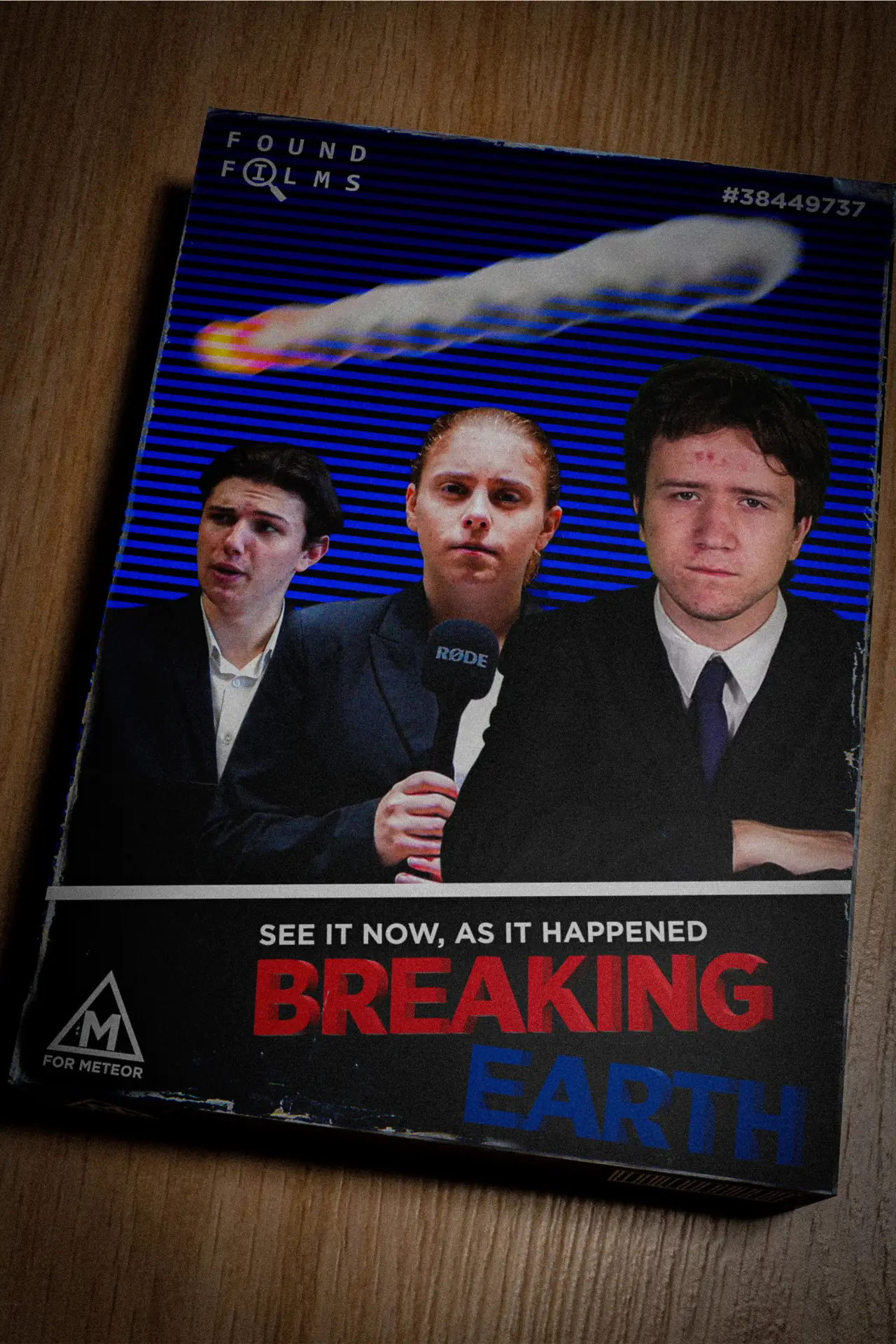 Постер к фильму "BREAKING: Earth"