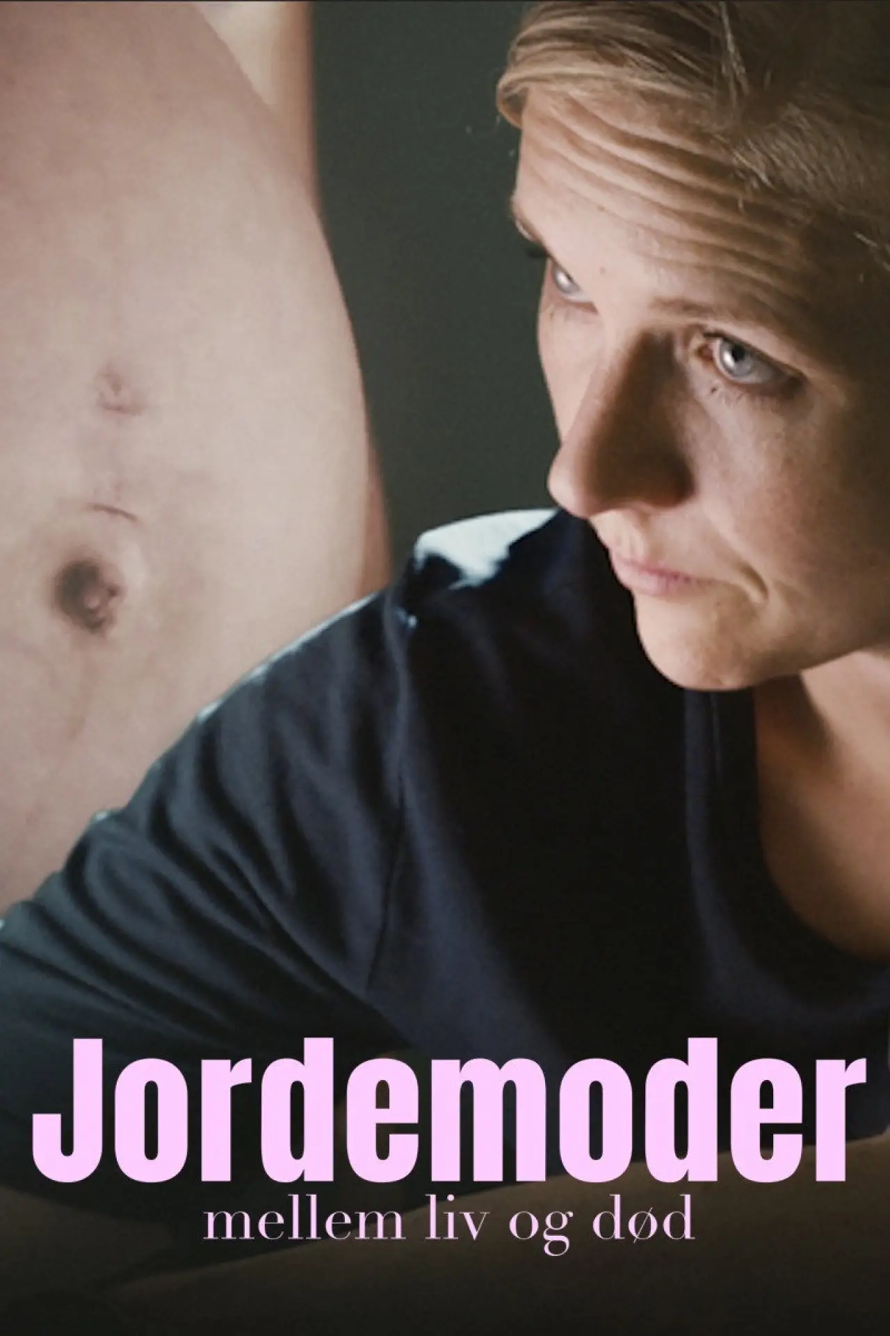 Постер к фильму "Jordemoder mellem liv og død"