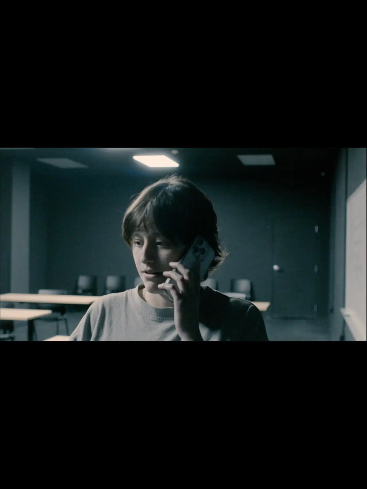 Постер к фильму "WAITING ROOM"