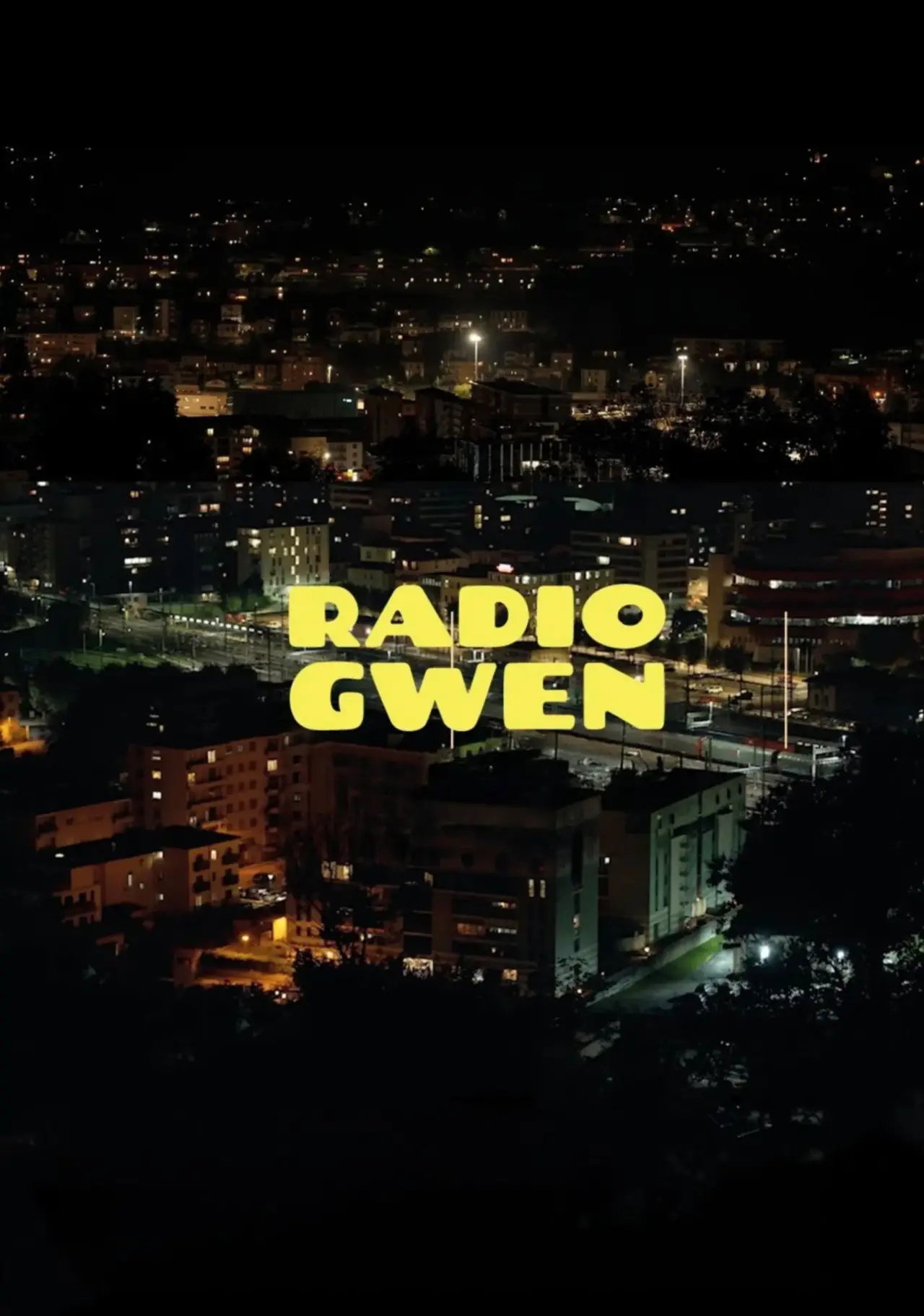 Постер к фильму "Radio Gwen"