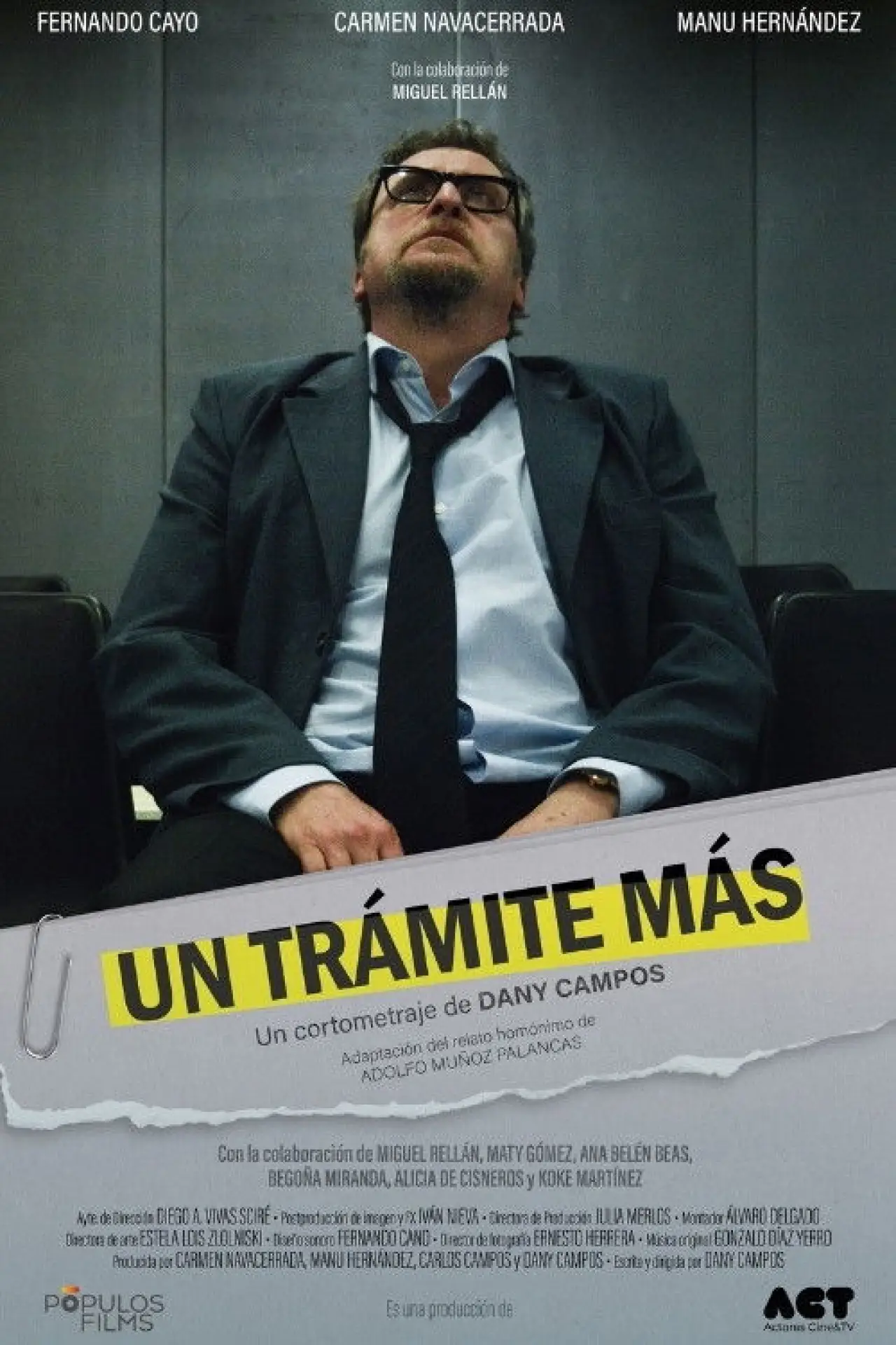 Постер к фильму "Un trámite más"