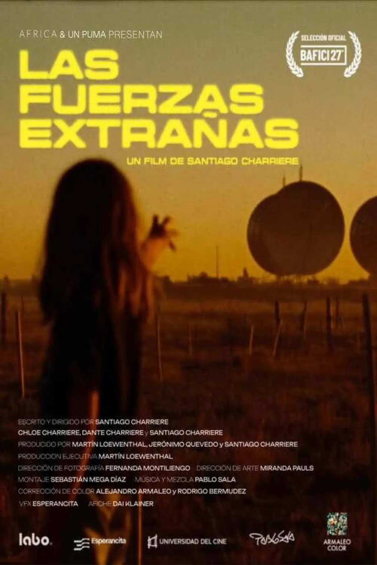Постер к фильму "Las fuerzas extrañas"