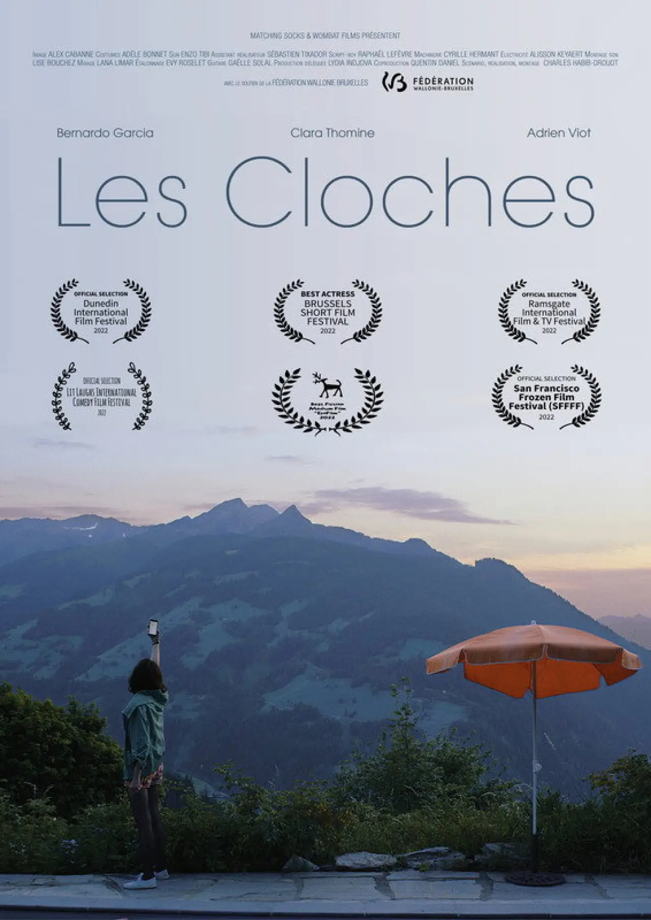 Постер к фильму "Les Cloches"