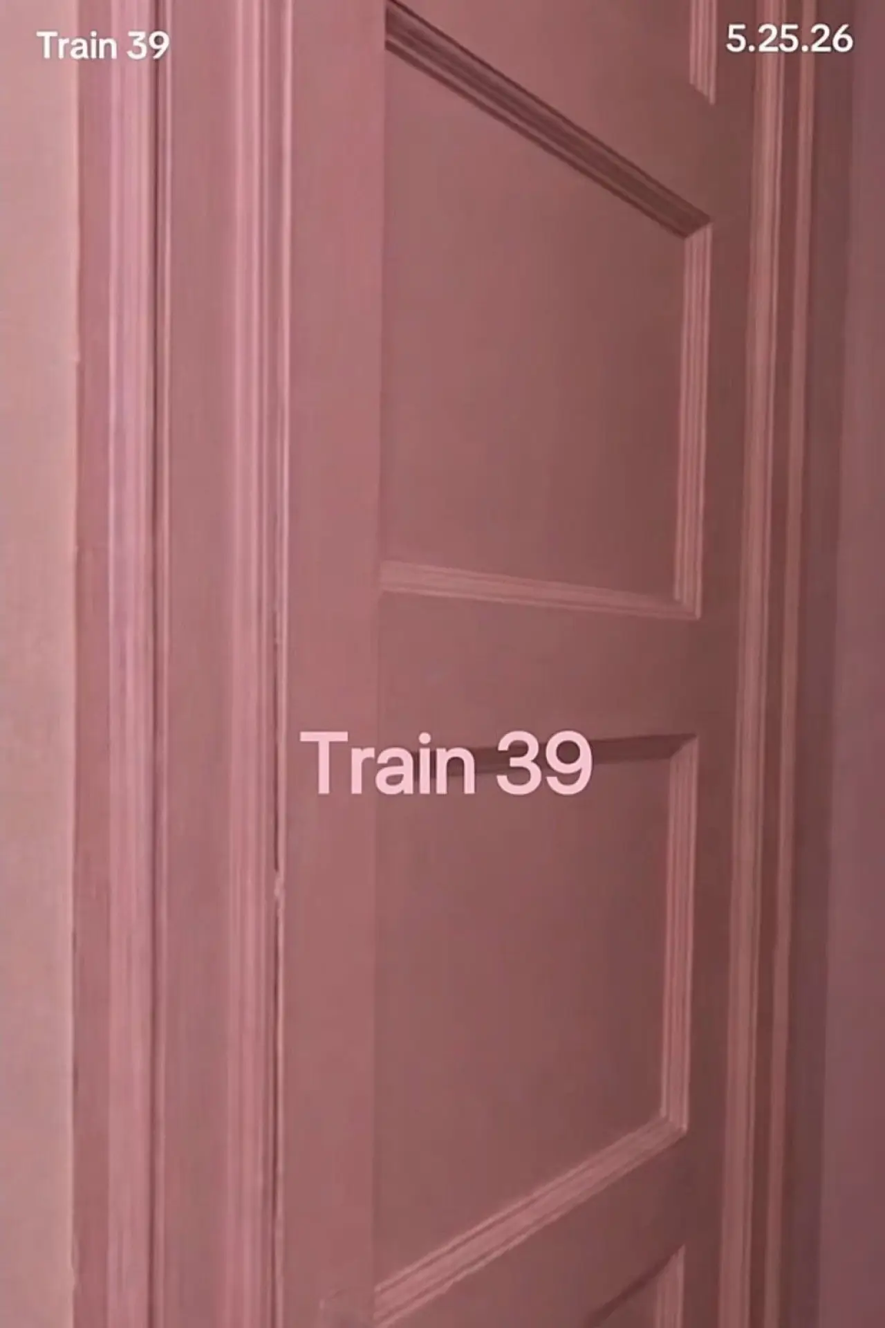 Постер к фильму "Train 39"