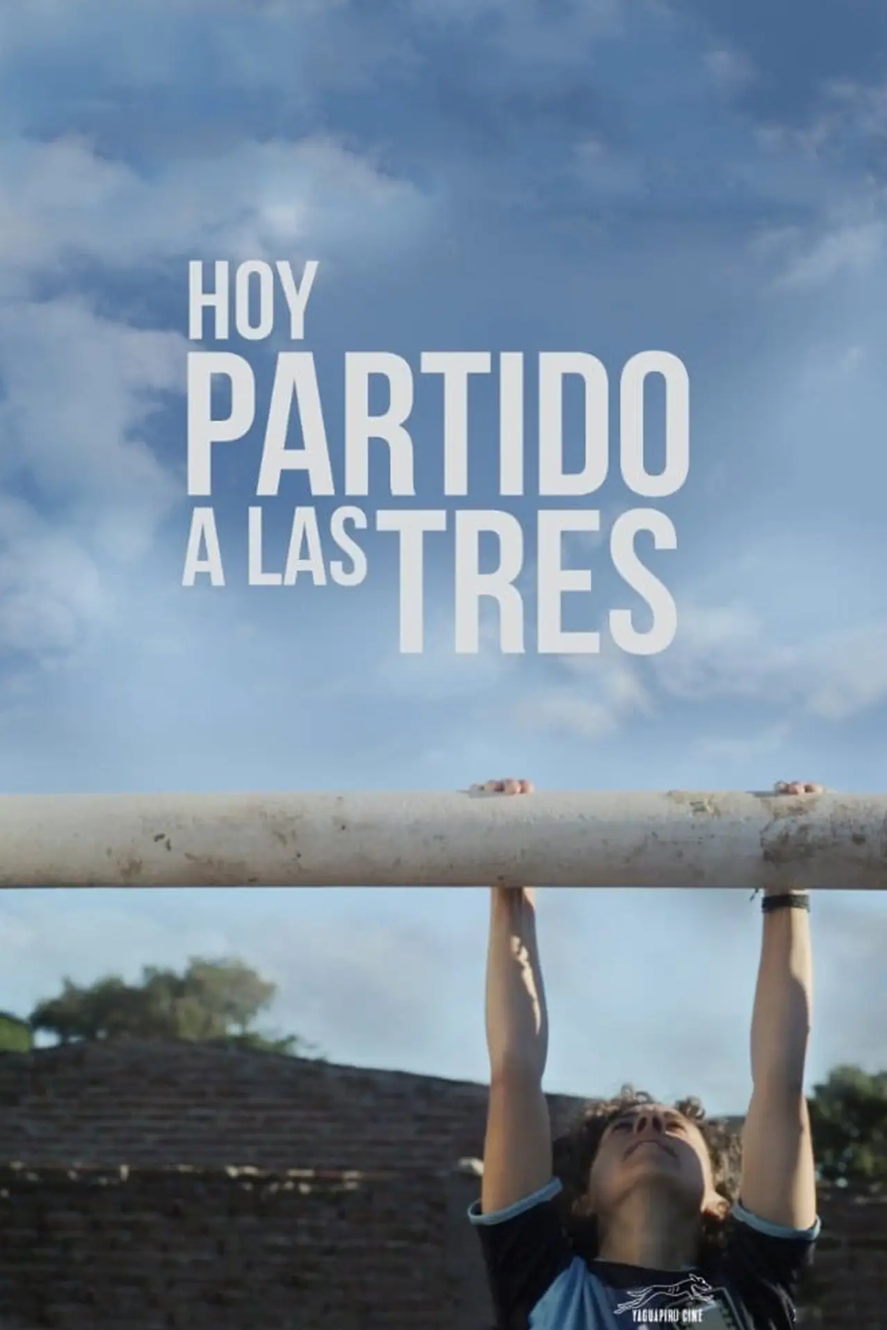 Постер к фильму "Hoy partido a las tres"