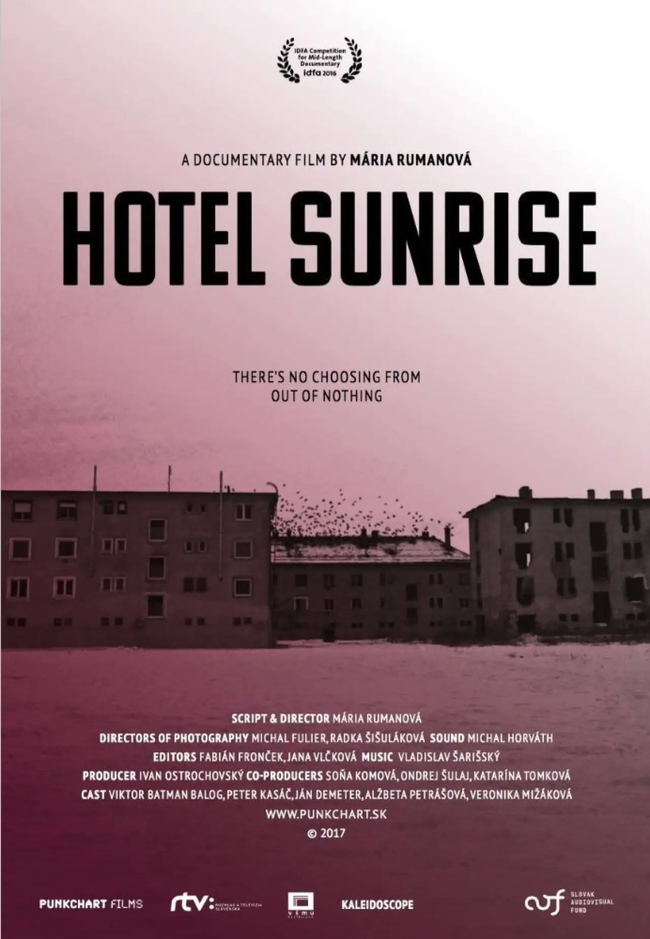Постер к фильму "Hotel Sunrise"