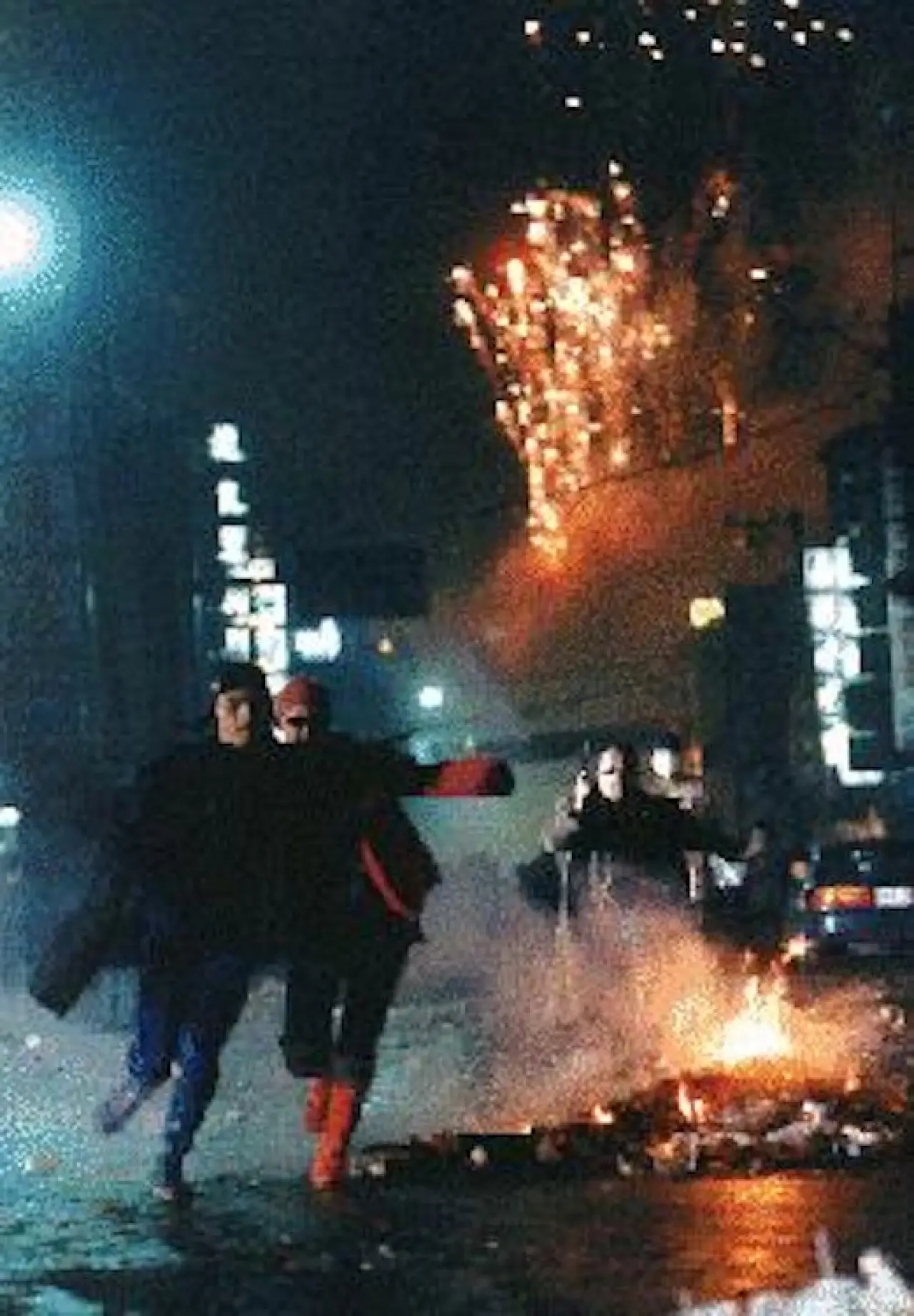 Постер к фильму "給逃亡者的恰恰"