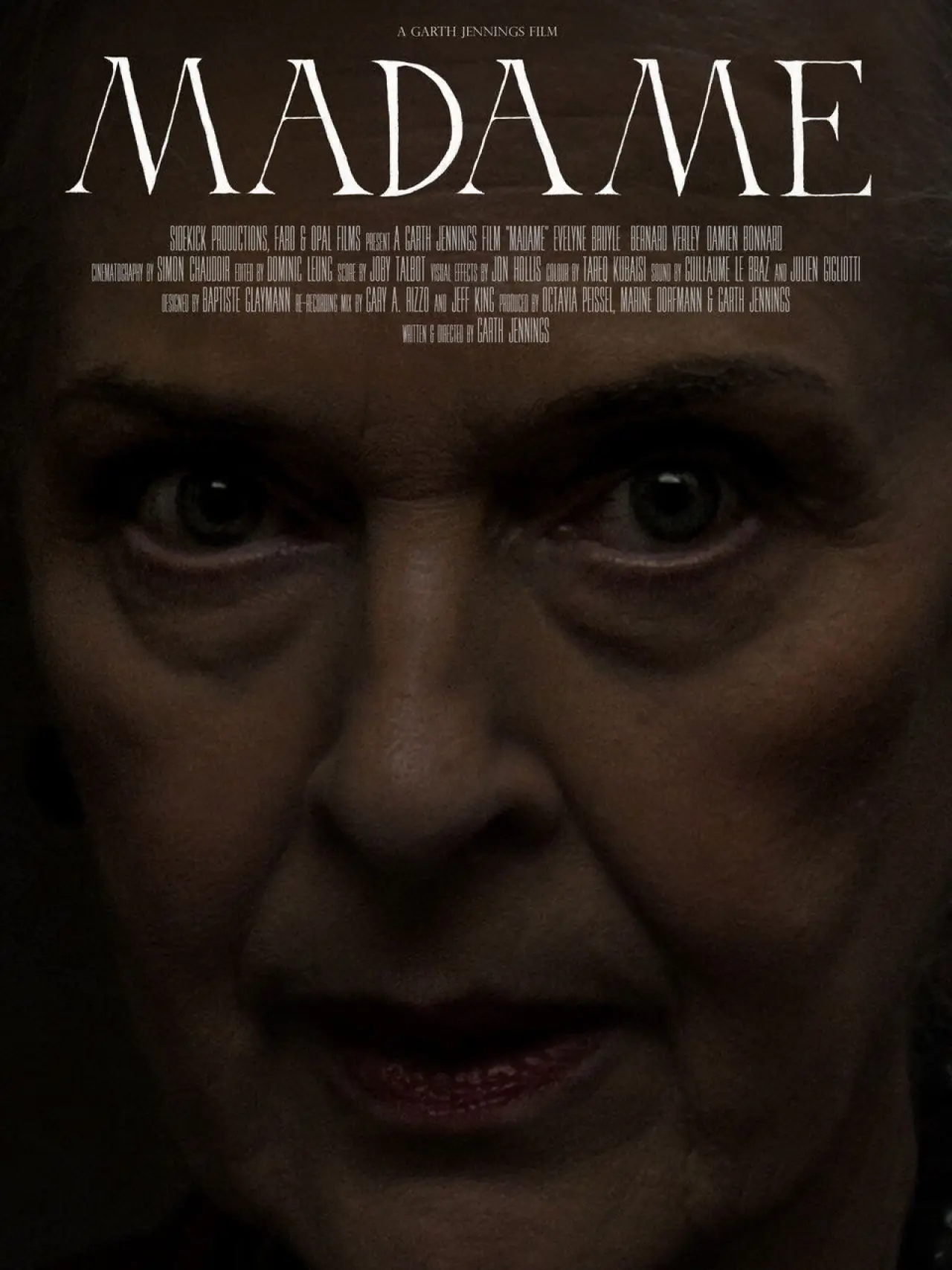 Постер к фильму "Madame"
