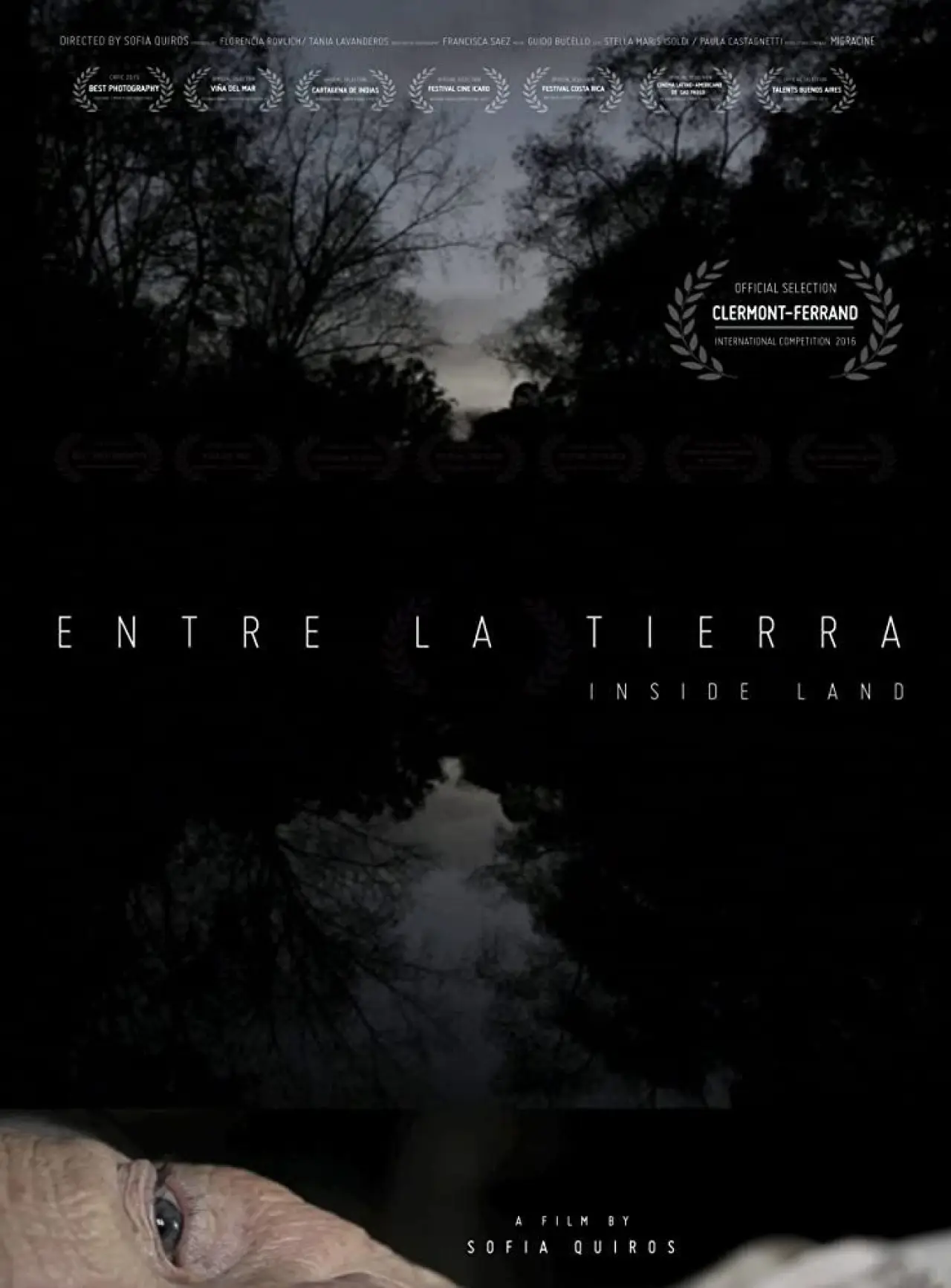 Постер к фильму "Entre Tierra"