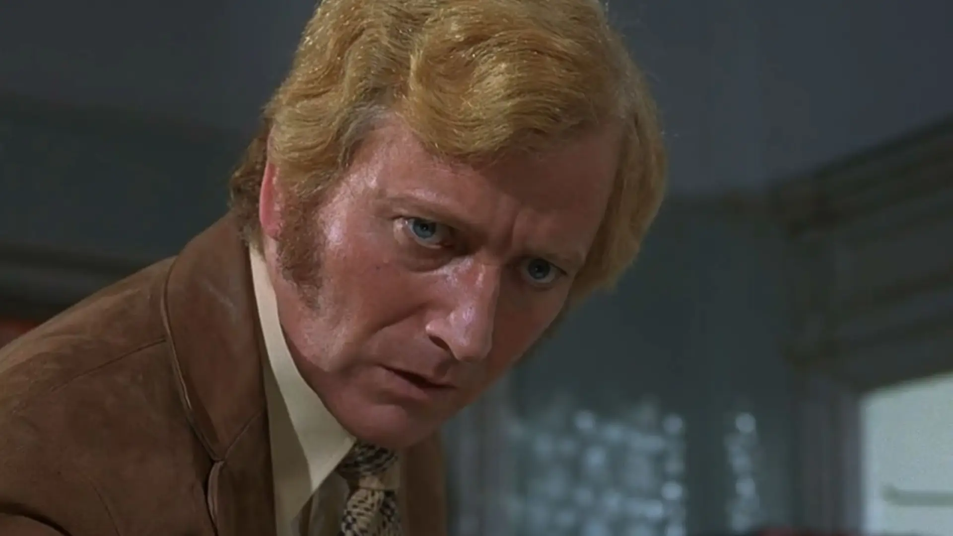 Видео к фильму Безумие — Opening Scene To "Frenzy" (1972) Hitchcock Presents