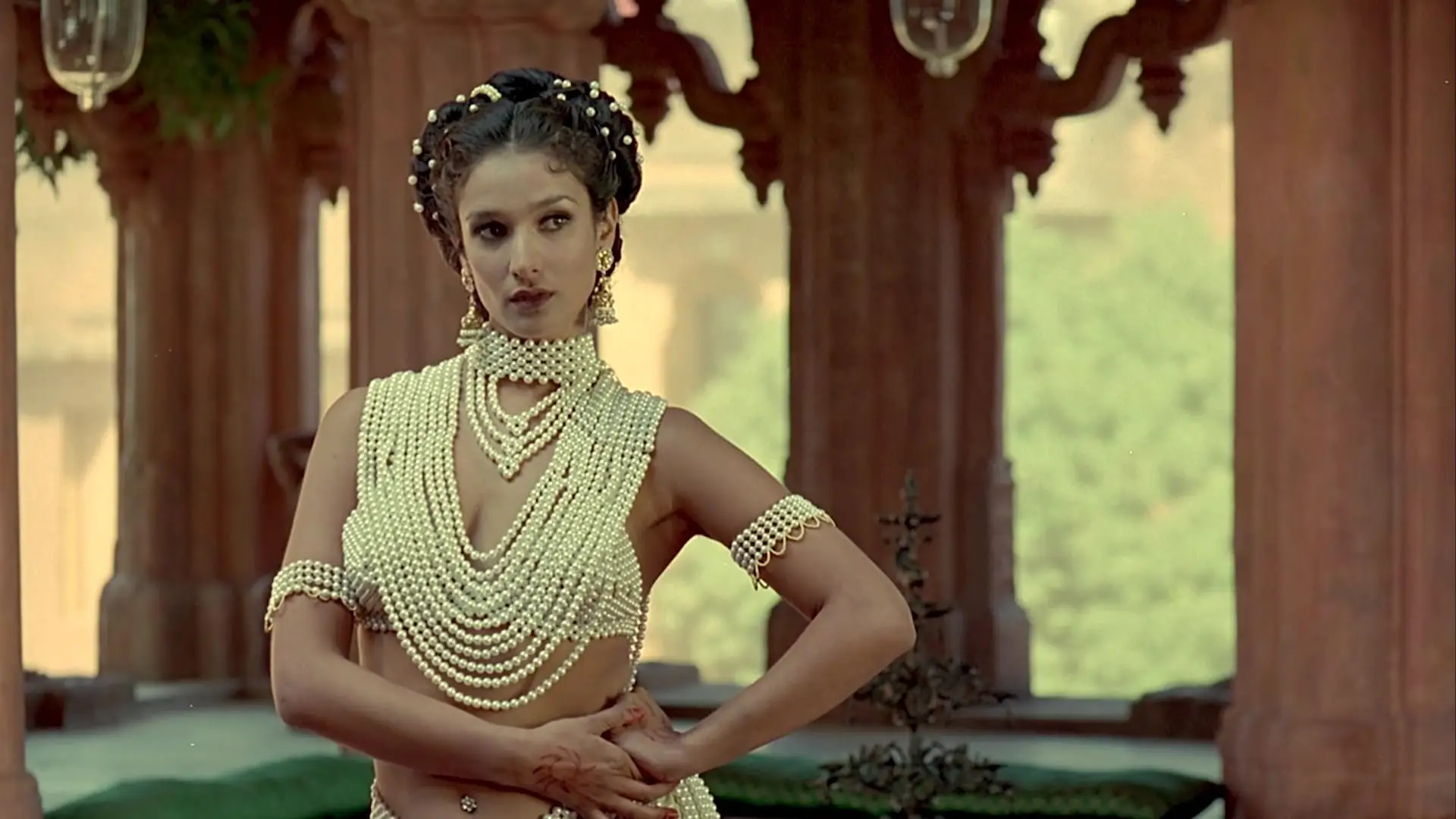 Видео к фильму Кама Сутра: История любви — Kamasutra A Tale of Love | Trailer | Rekha | Indira Varma | Naveen Andrews