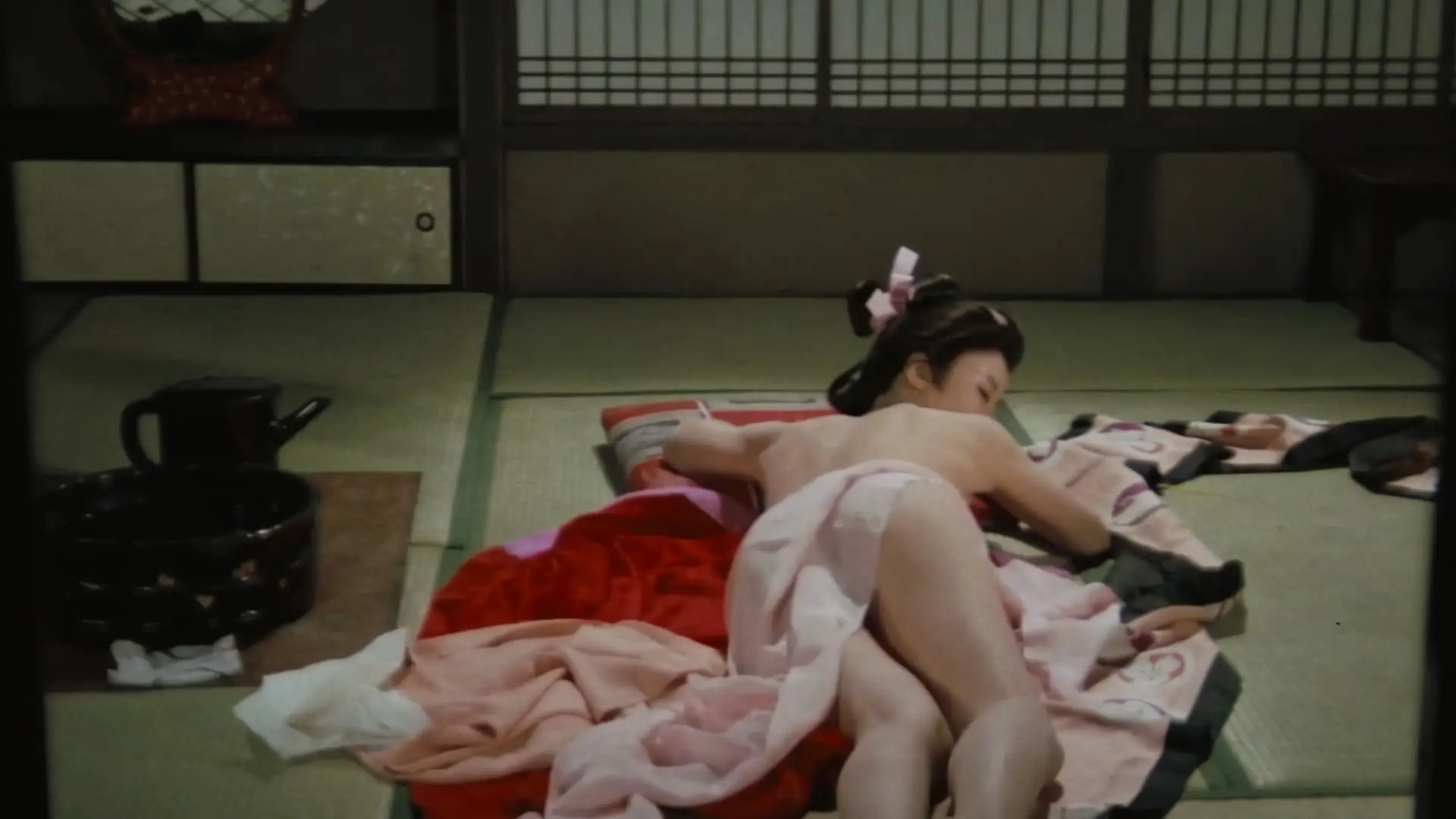 Видео к фильму 残酷異常虐待物語　元禄女系図 | Orgies of Edo (1969) ORIGINAL TRAILER [HD 1080p]
