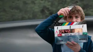 Задник к фильму "A Hero