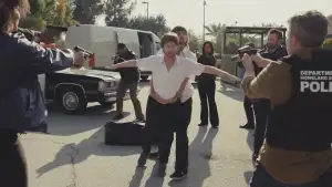 Задник к фильму "Busboys" #818262